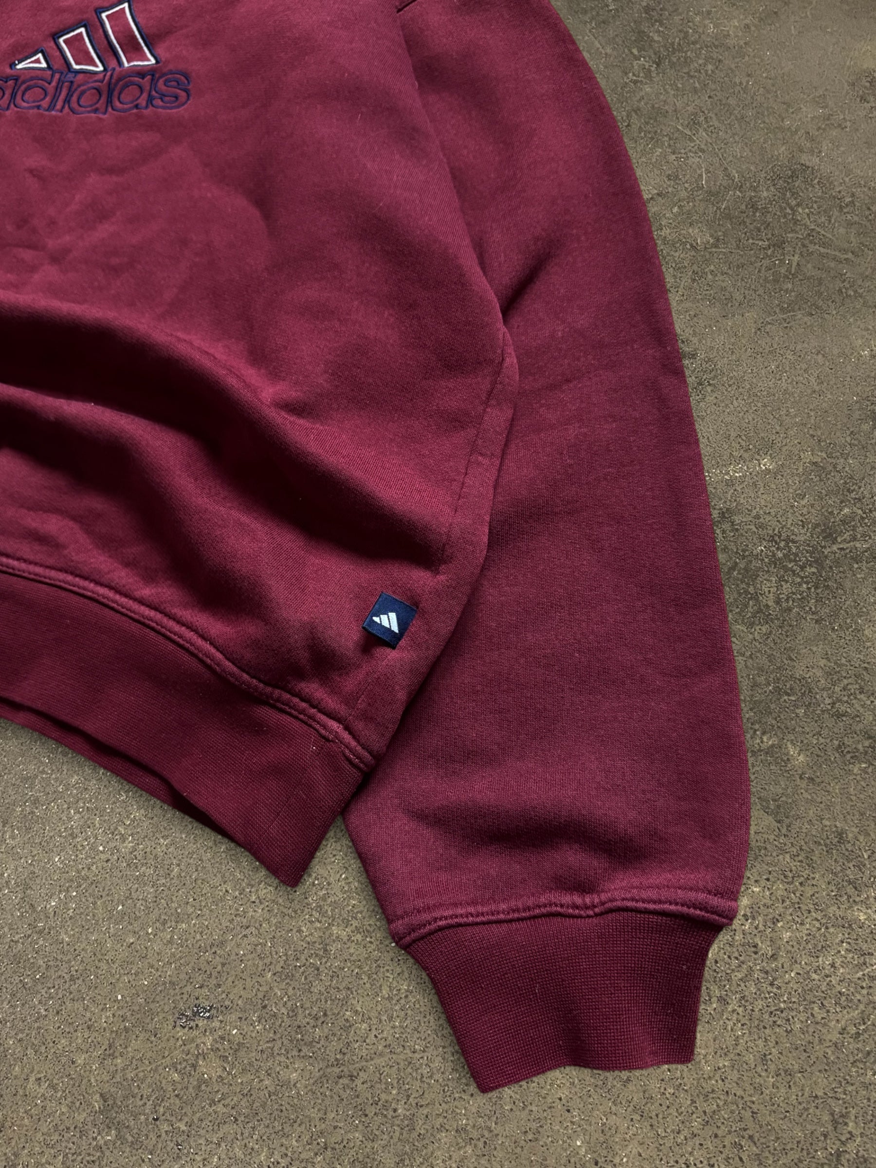 VINTAGE 90S ADIDAS SWEATSHIRT