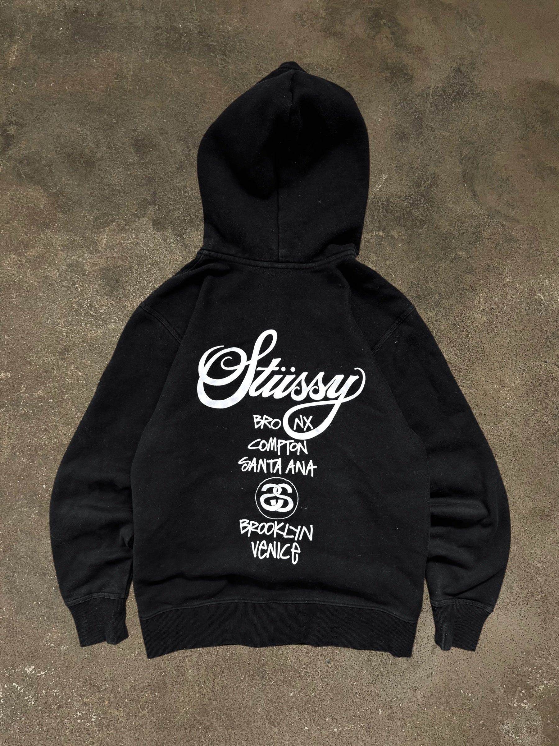 STÜSSY BLACK WORLD TOUR ZIP-UP HOODIE
