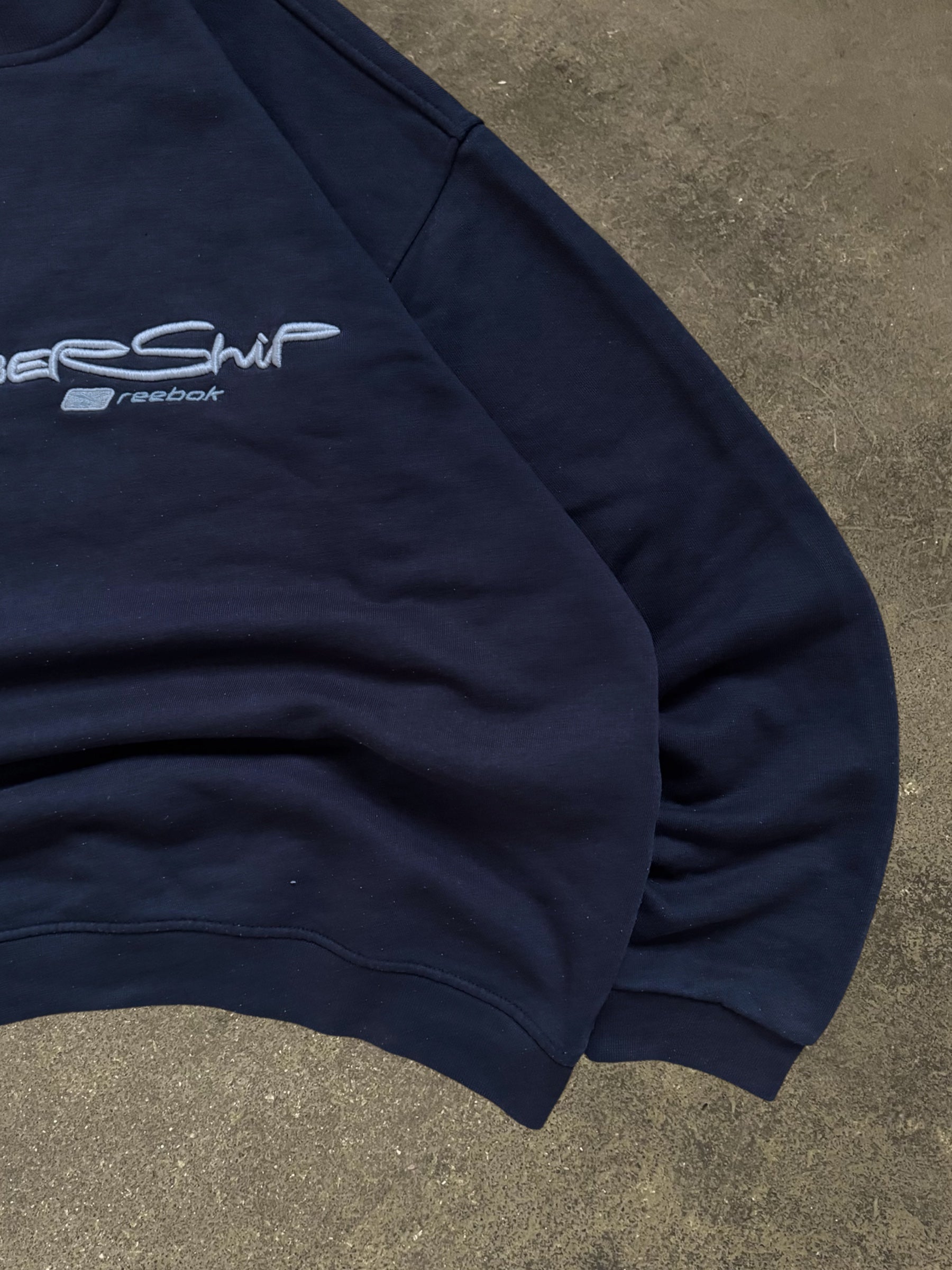 VINTAGE NAVY REEBOK MEMBERSHIP SWEATSHIRT