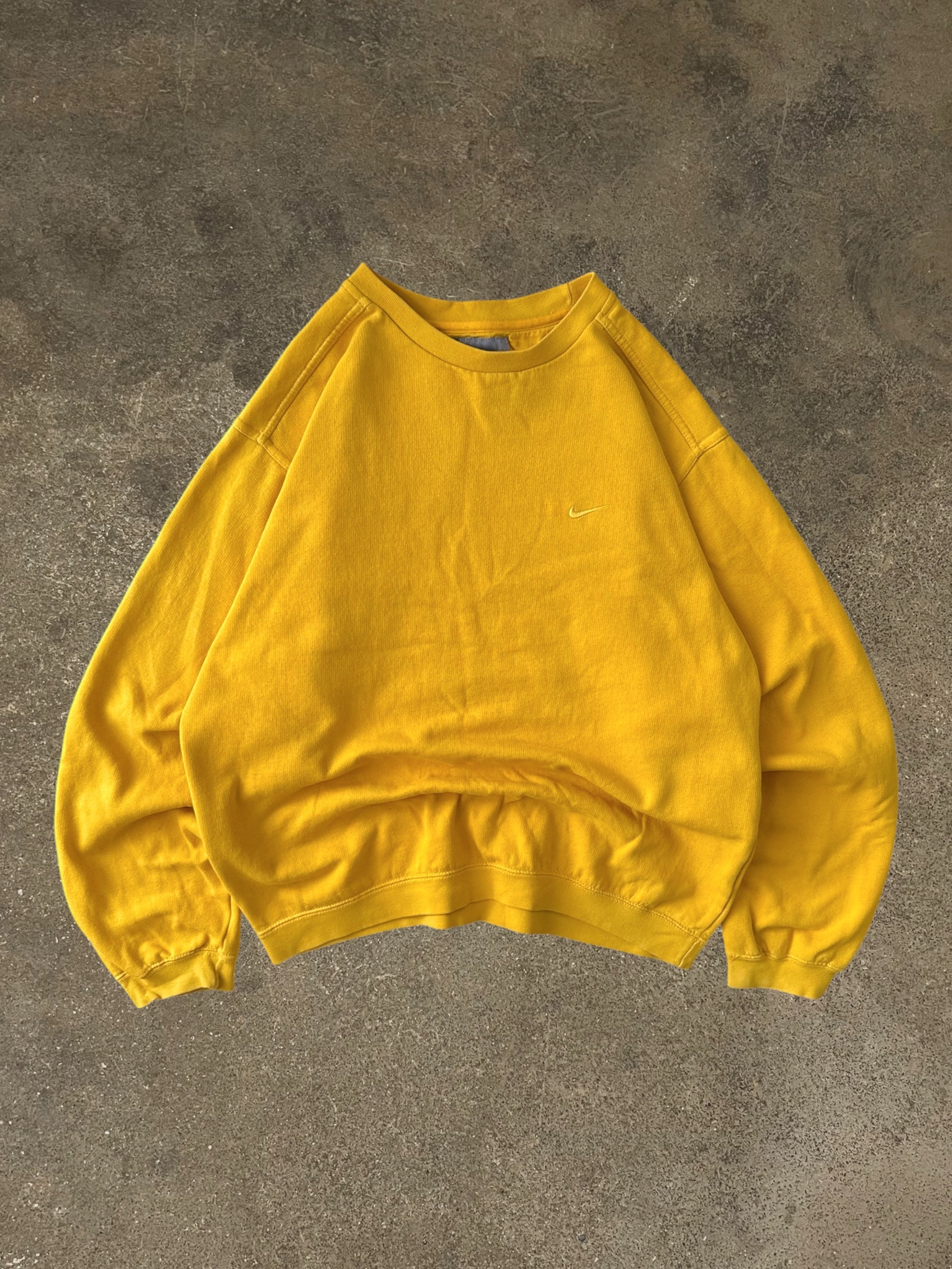 VINTAGE 90S NIKE SWEATSHIRT