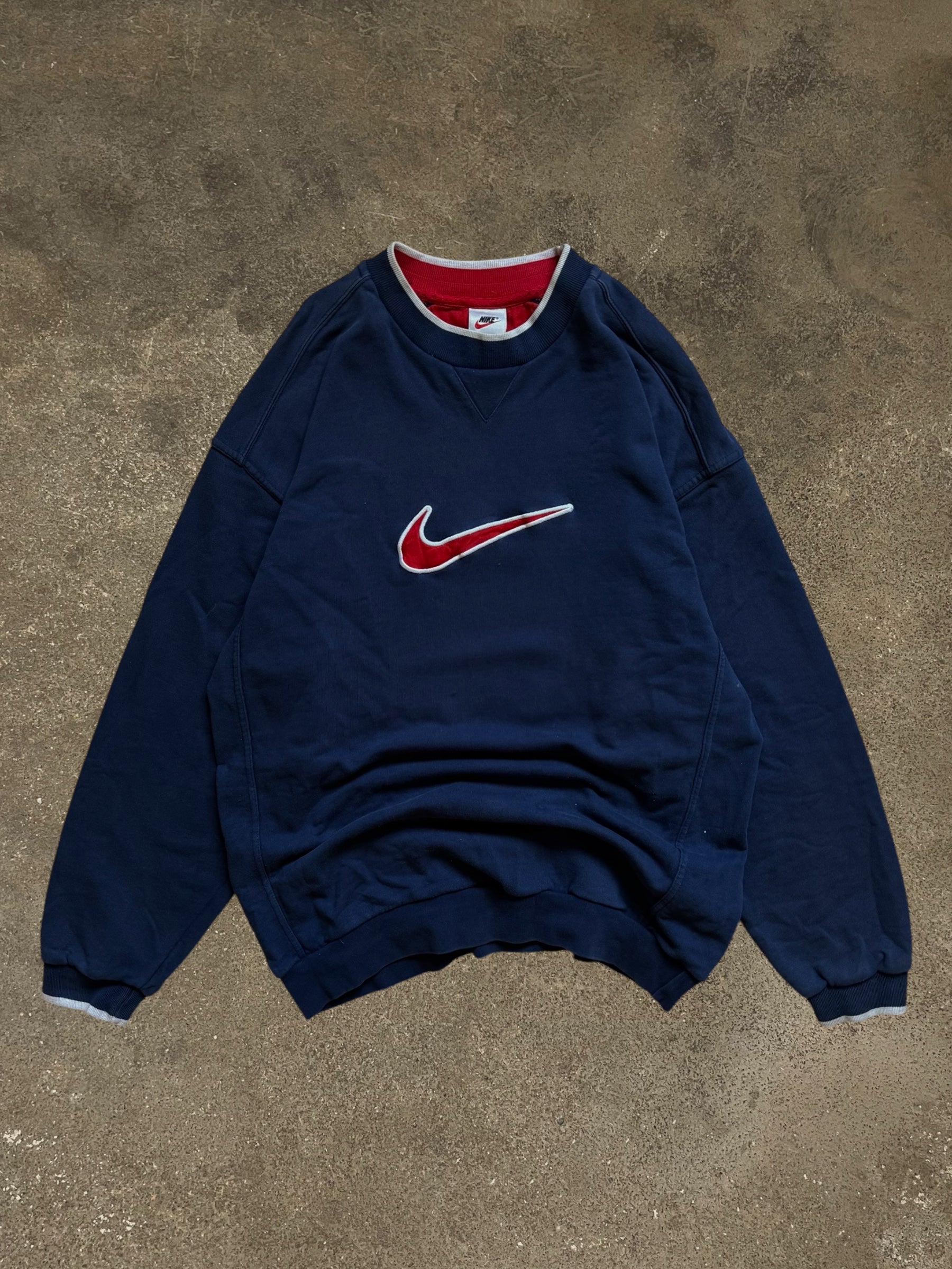 VINTAGE 90S NIKE SWEATSHIRT