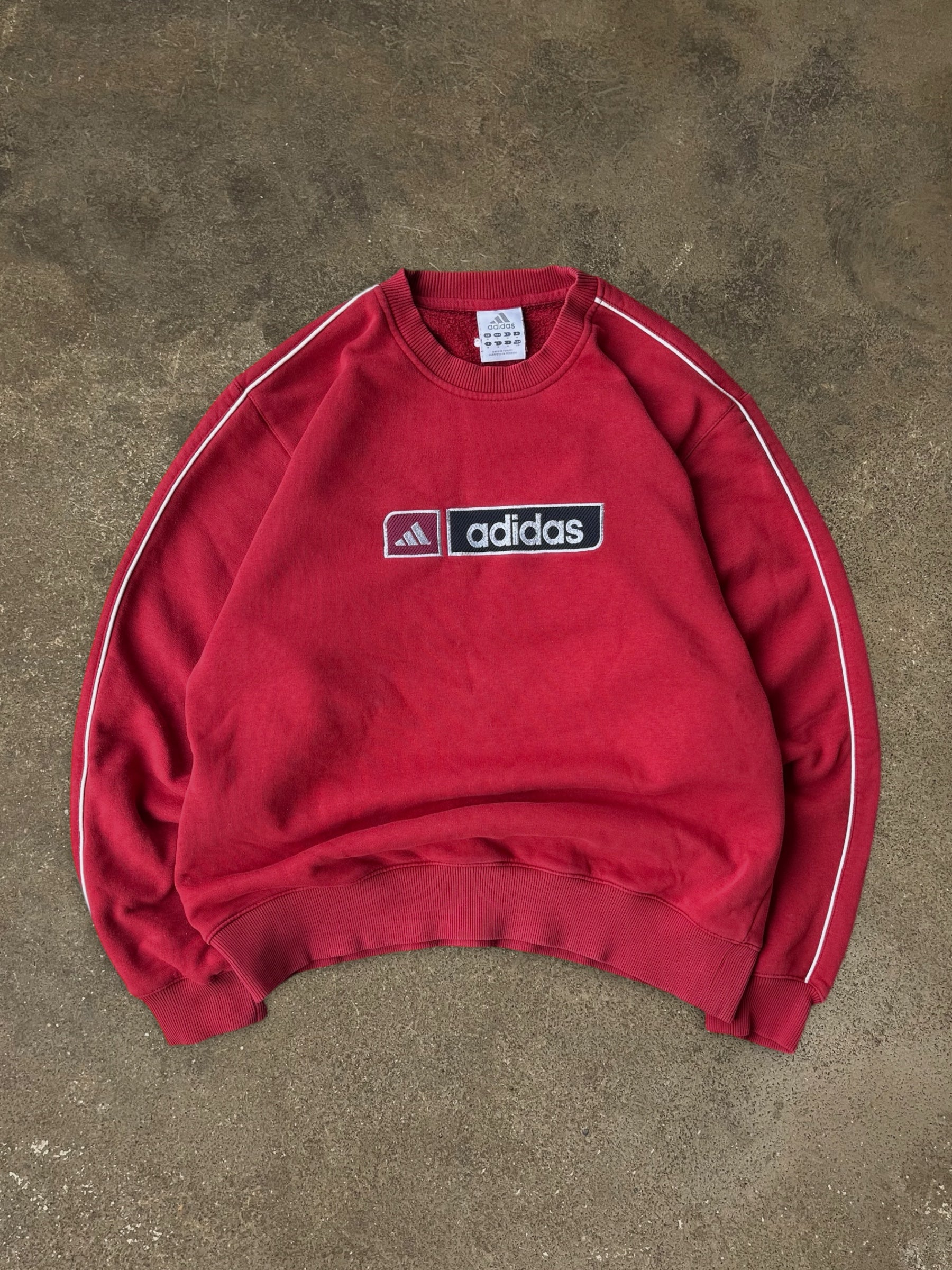 VINTAGE 00S ADIDAS SWEATSHIRT