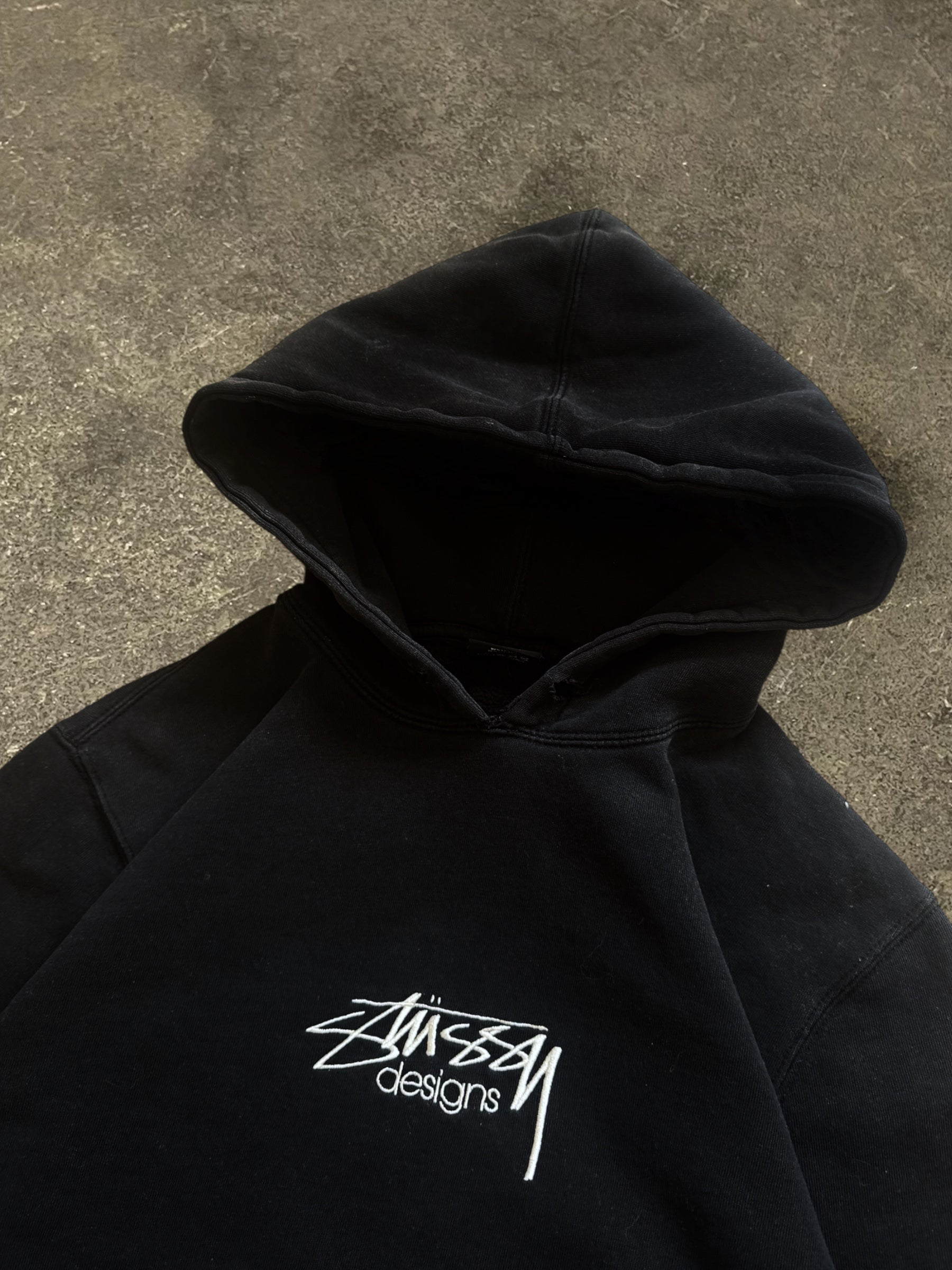 STÜSSY DESIGNS HOODIE
