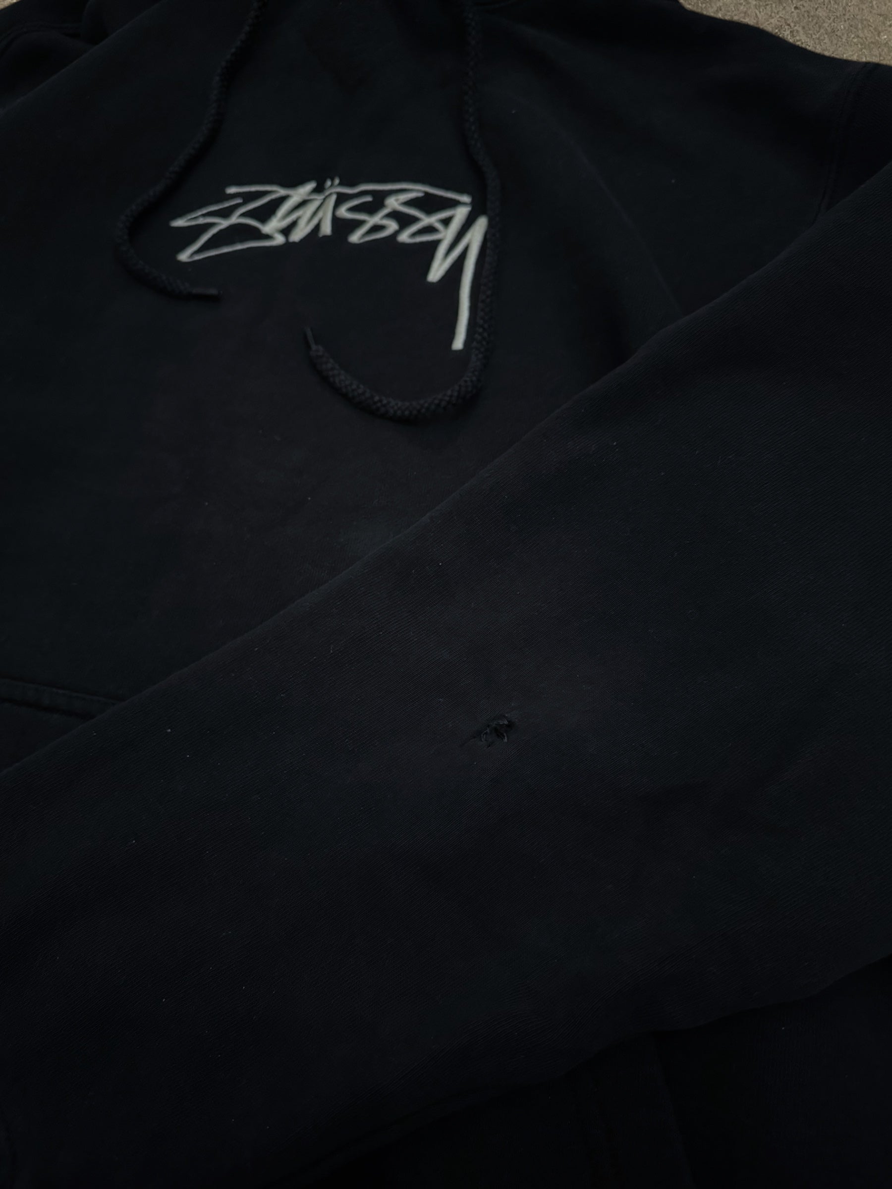 STÜSSY LOGO HOODIE