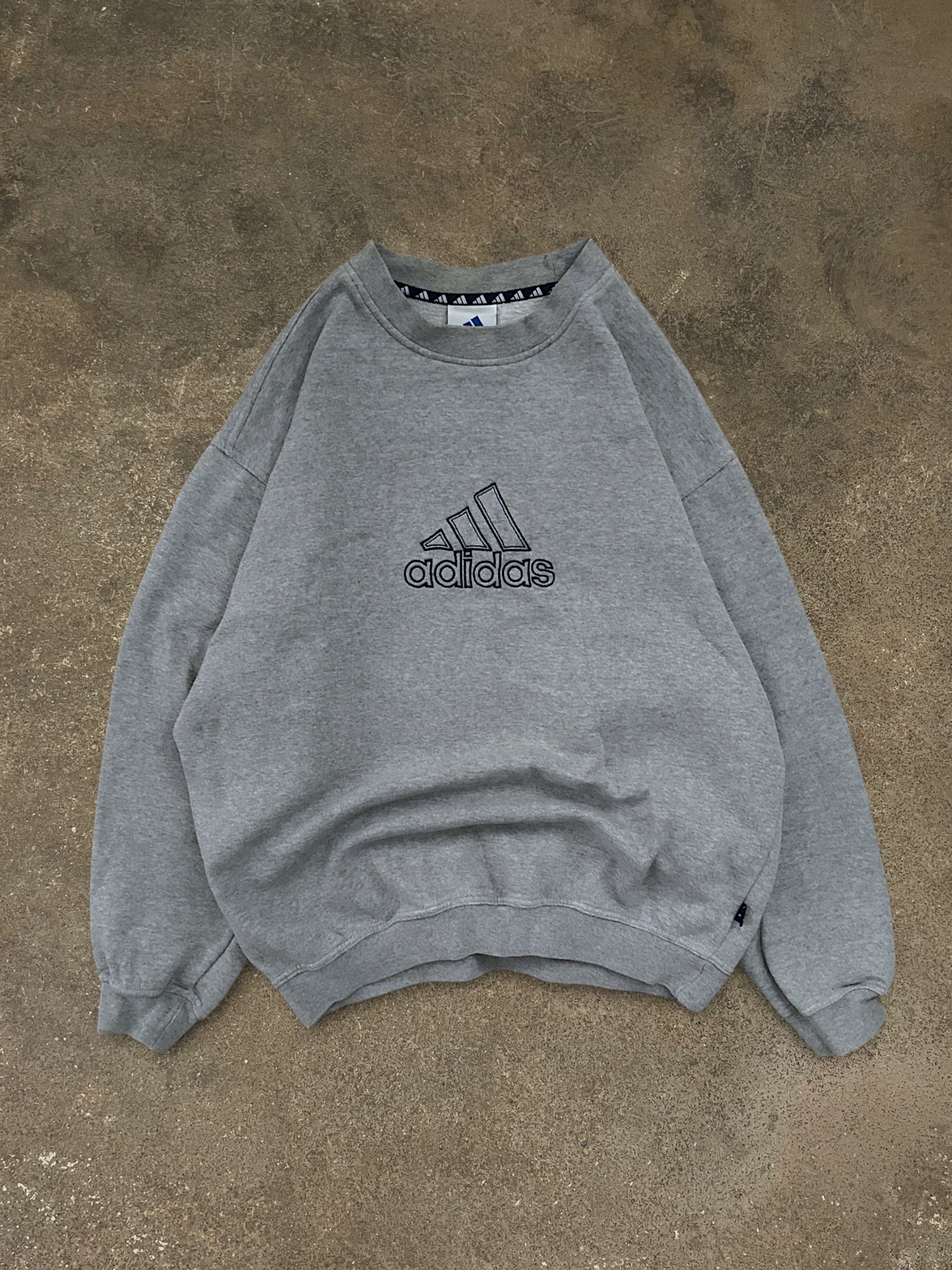 VINTAGE 90S ADIDAS SWEATSHIRT