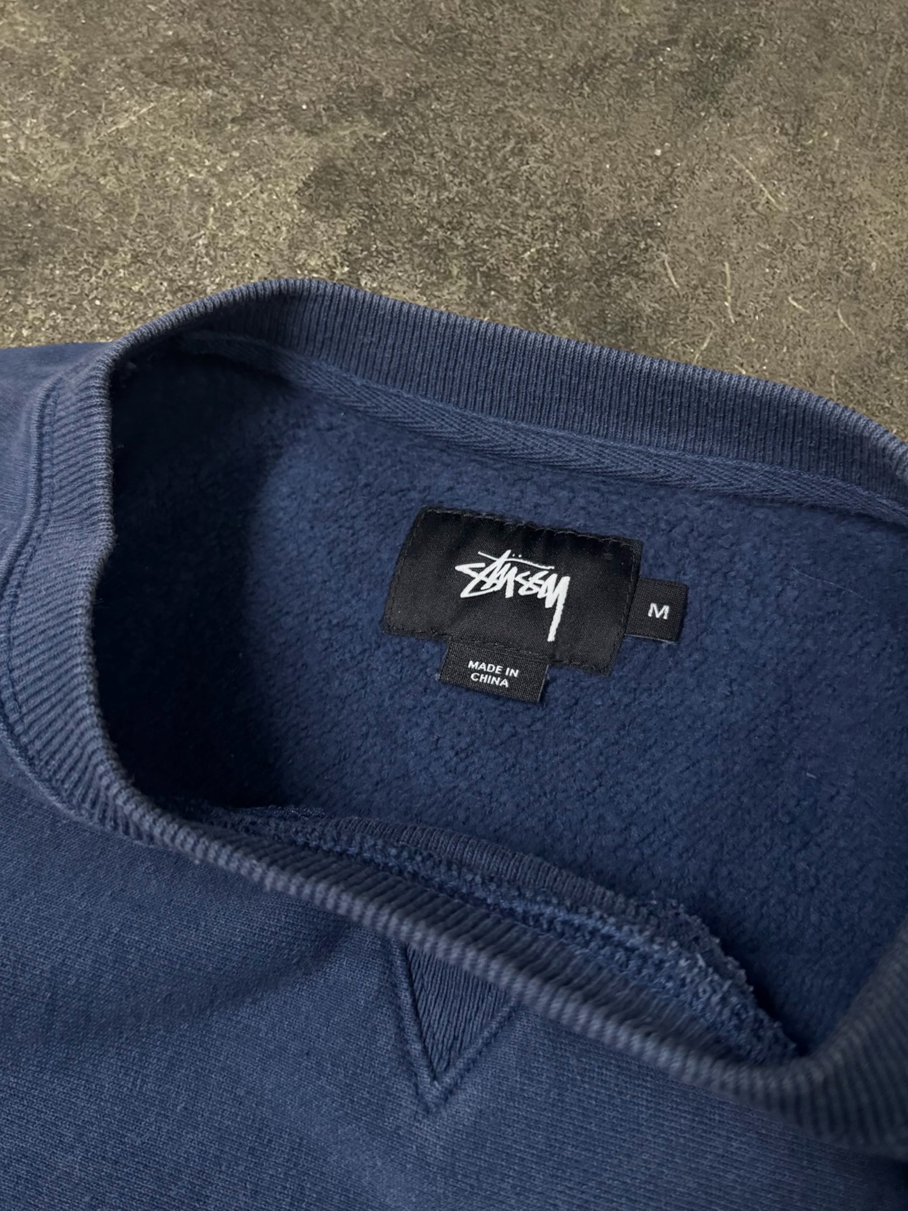 STÜSSY STOCK LOGO SWEATSHIRT