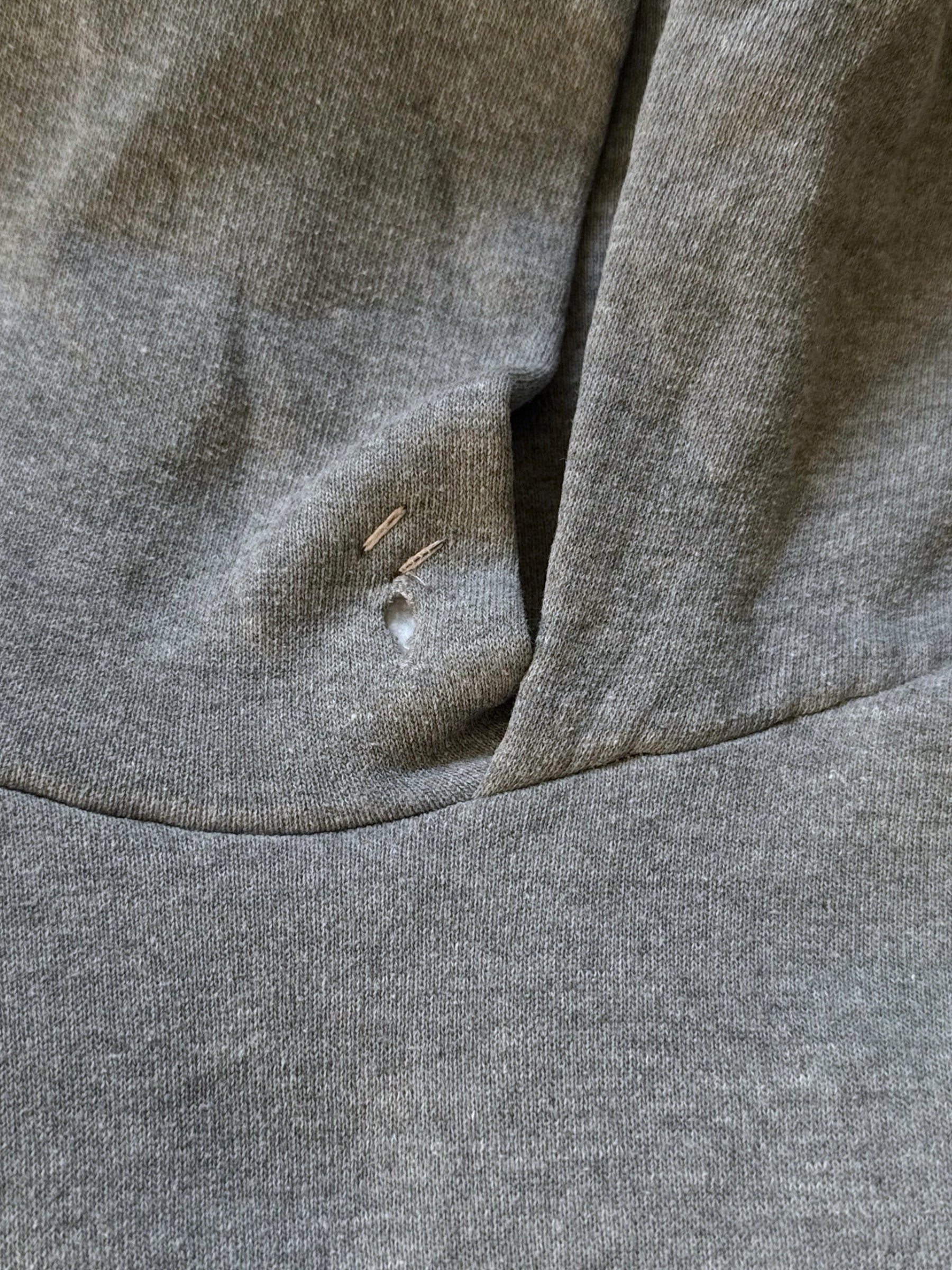 VINTAGE RUSSELL ATHLETIC HOODIE