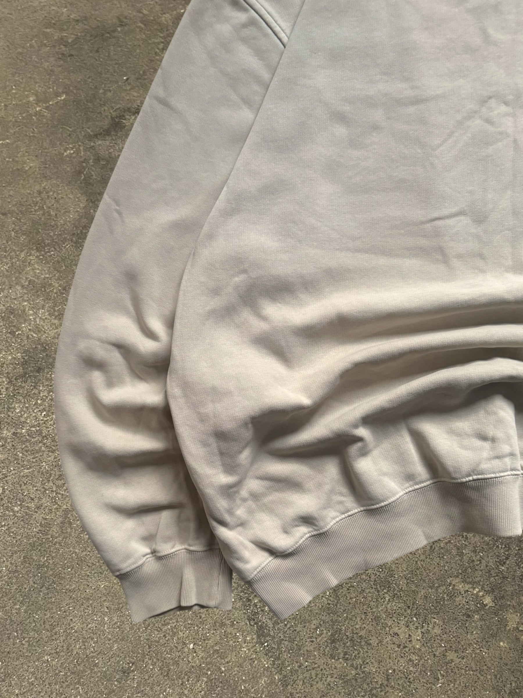 VINTAGE 00S NIKE BEIGE MINI SWOOSH SWEATSHIRT