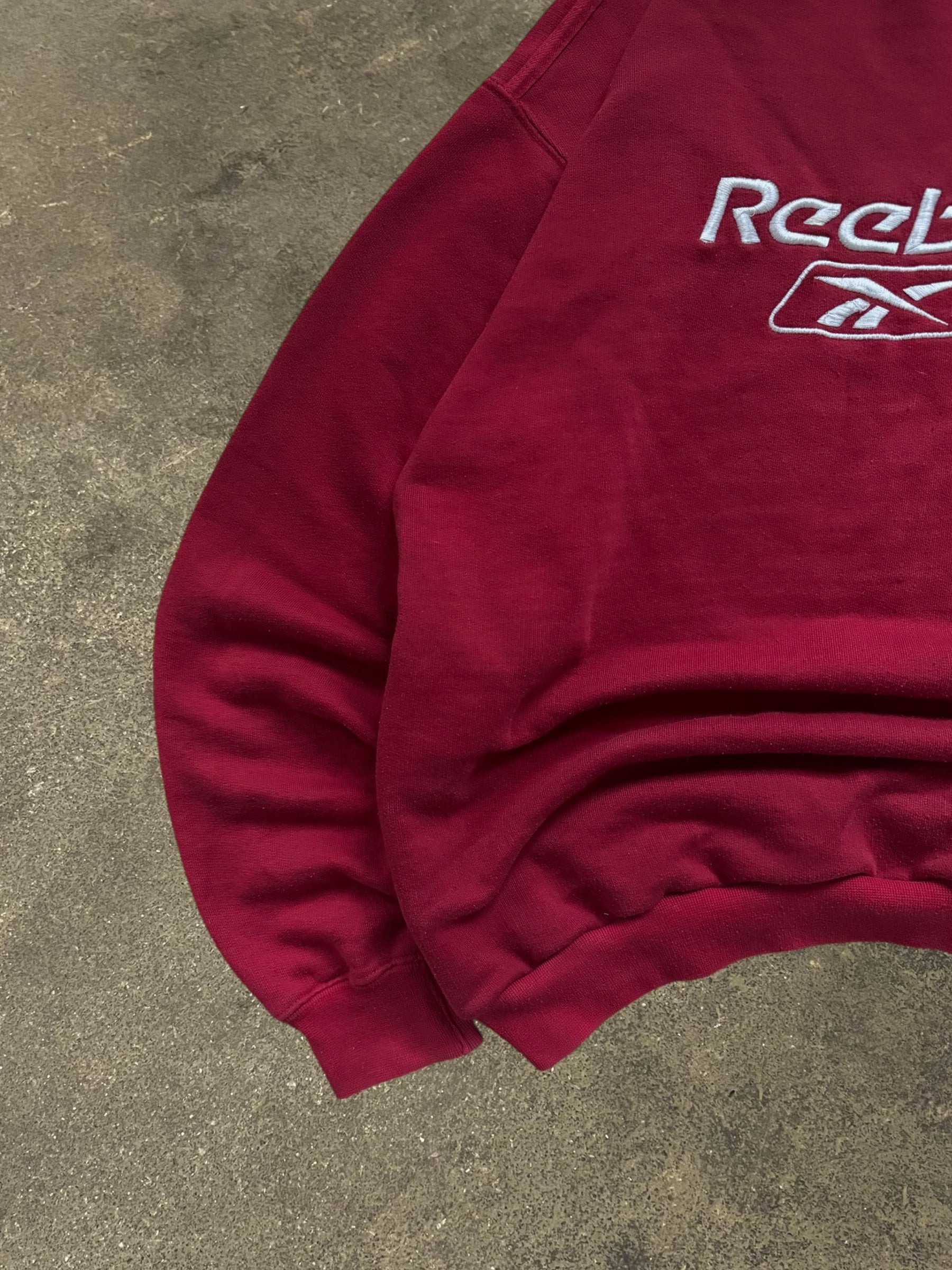 VINTAGE RED REEBOK LOGO SWEATSHIRT