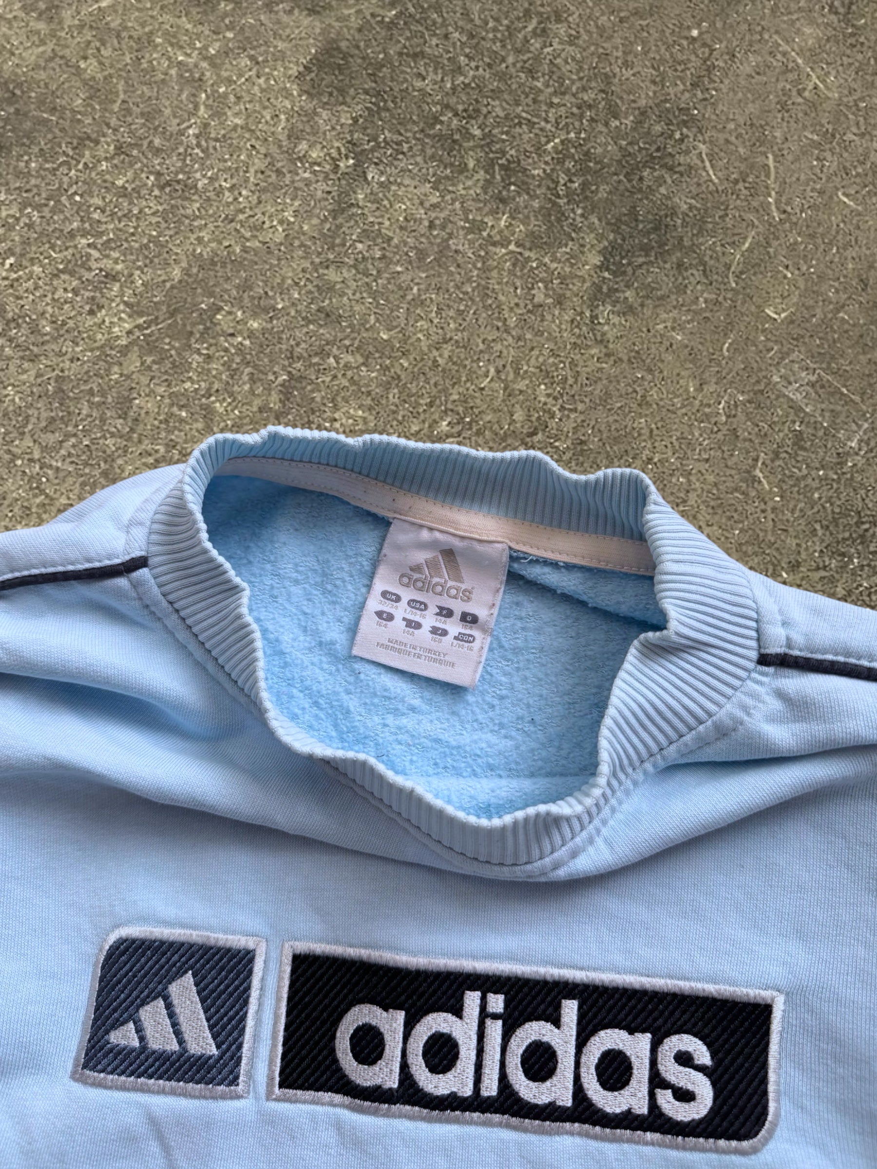 VINTAGE 00S BABY-BLUE ADIDAS SWEATSHIRT