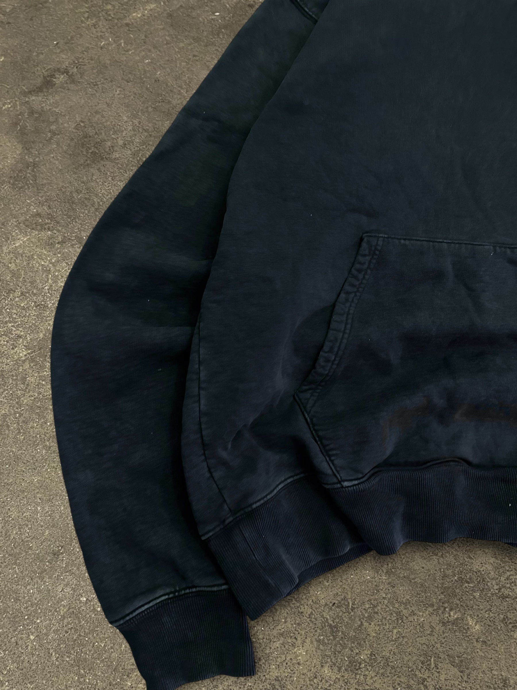 STÜSSY DESIGNS HOODIE