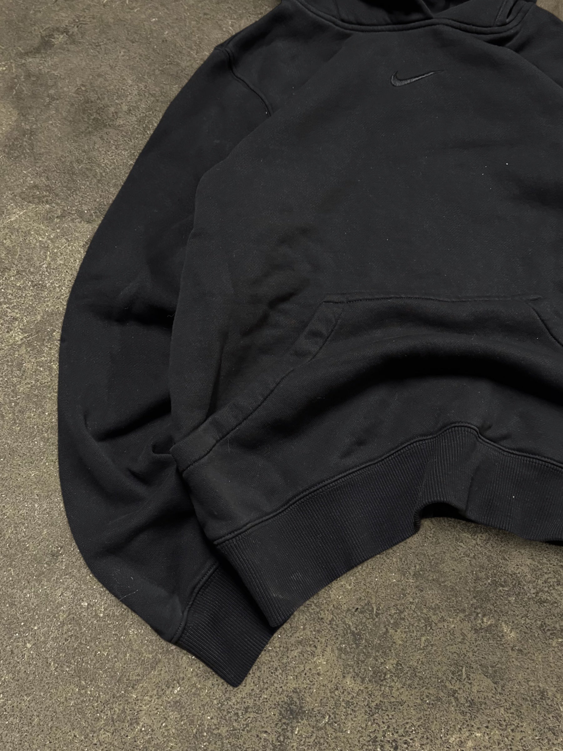 NIKE MIDDLE SWOOSH HOODIE