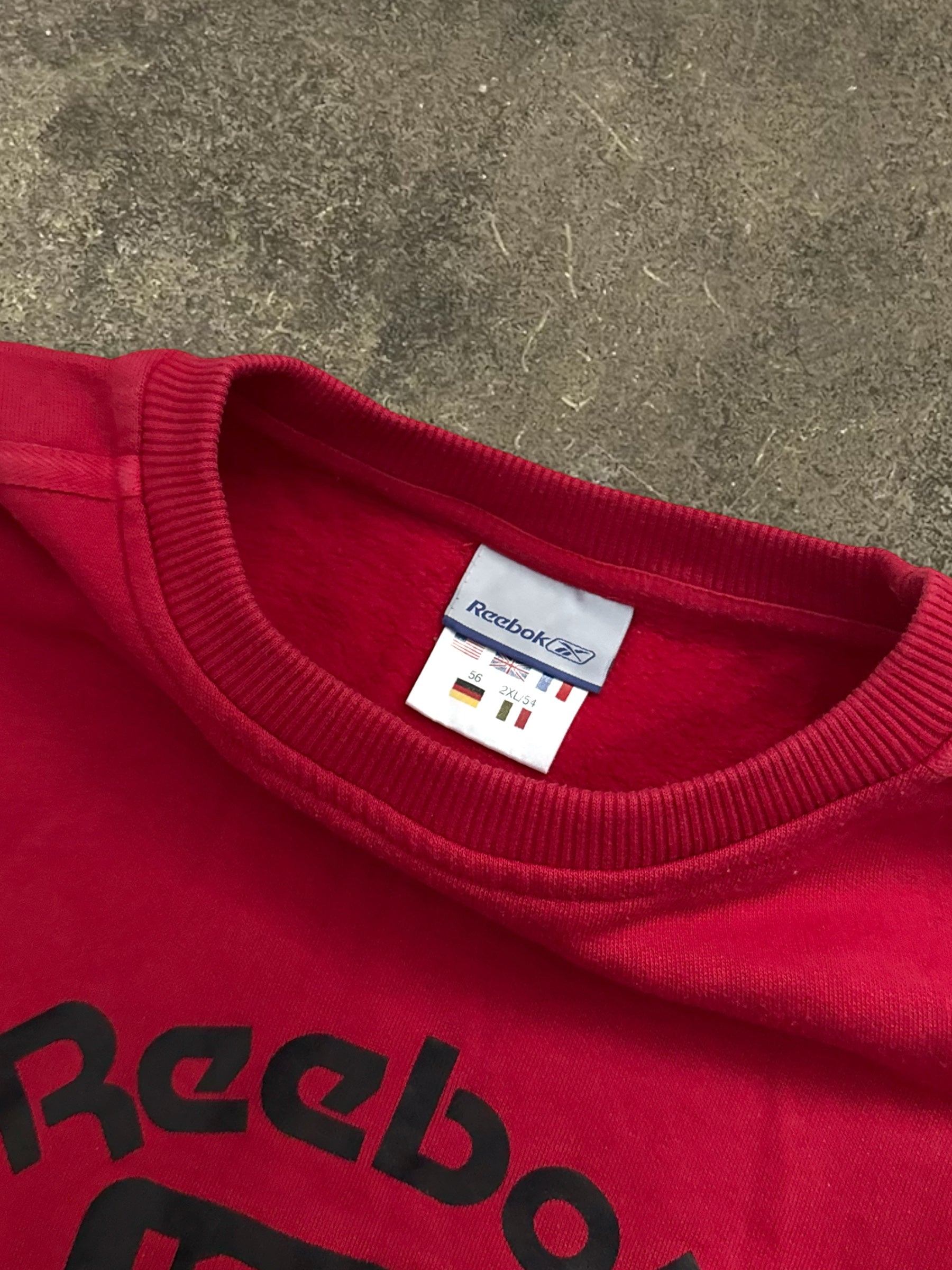 VINTAGE 90S REEBOK SWEATSHIRT