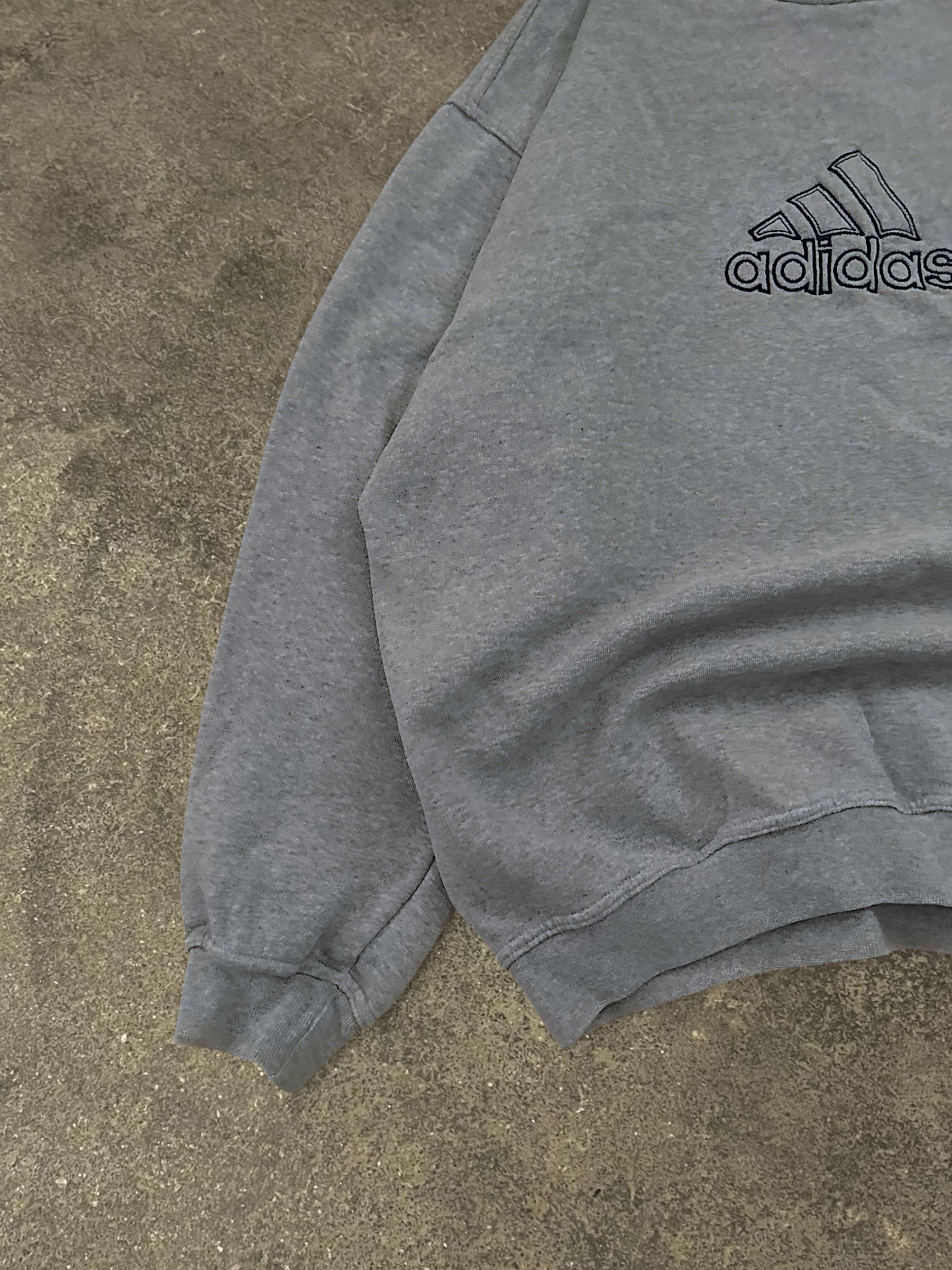 VINTAGE 90S ADIDAS SWEATSHIRT