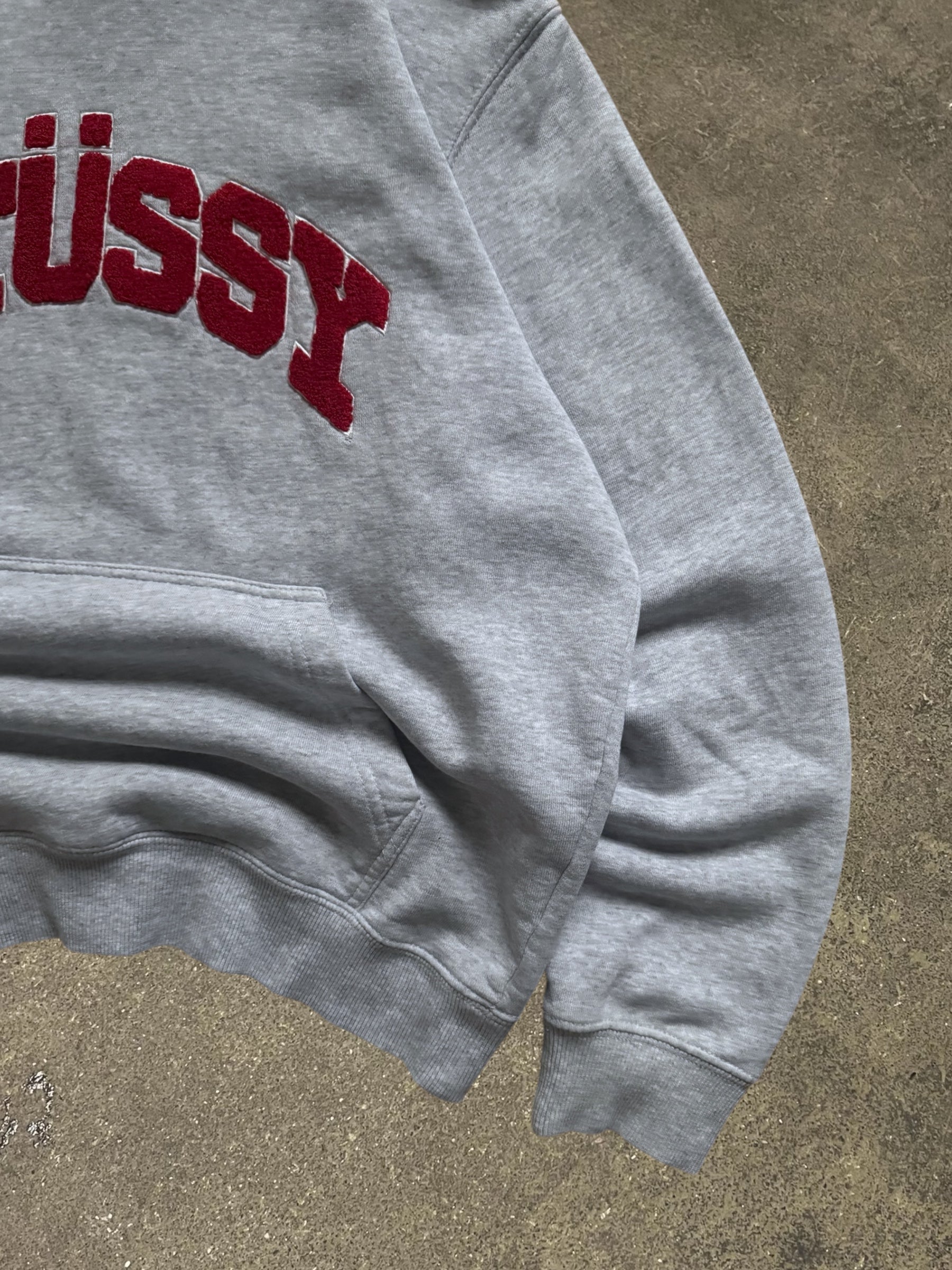 STÜSSY CHENILLE ARCH LOGO HOODIE