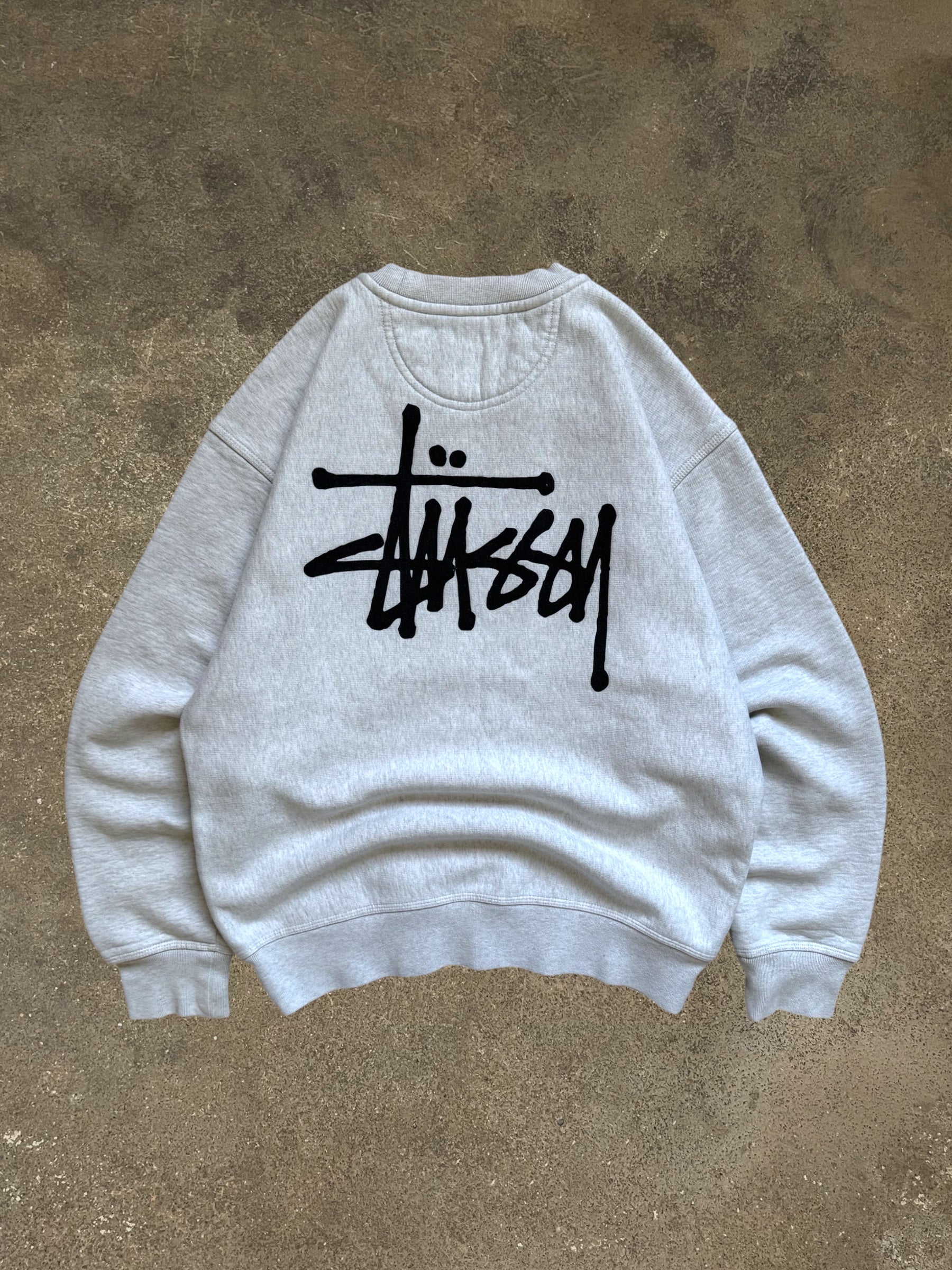 STÜSSY BASIC LOGO SWEATSHIRT