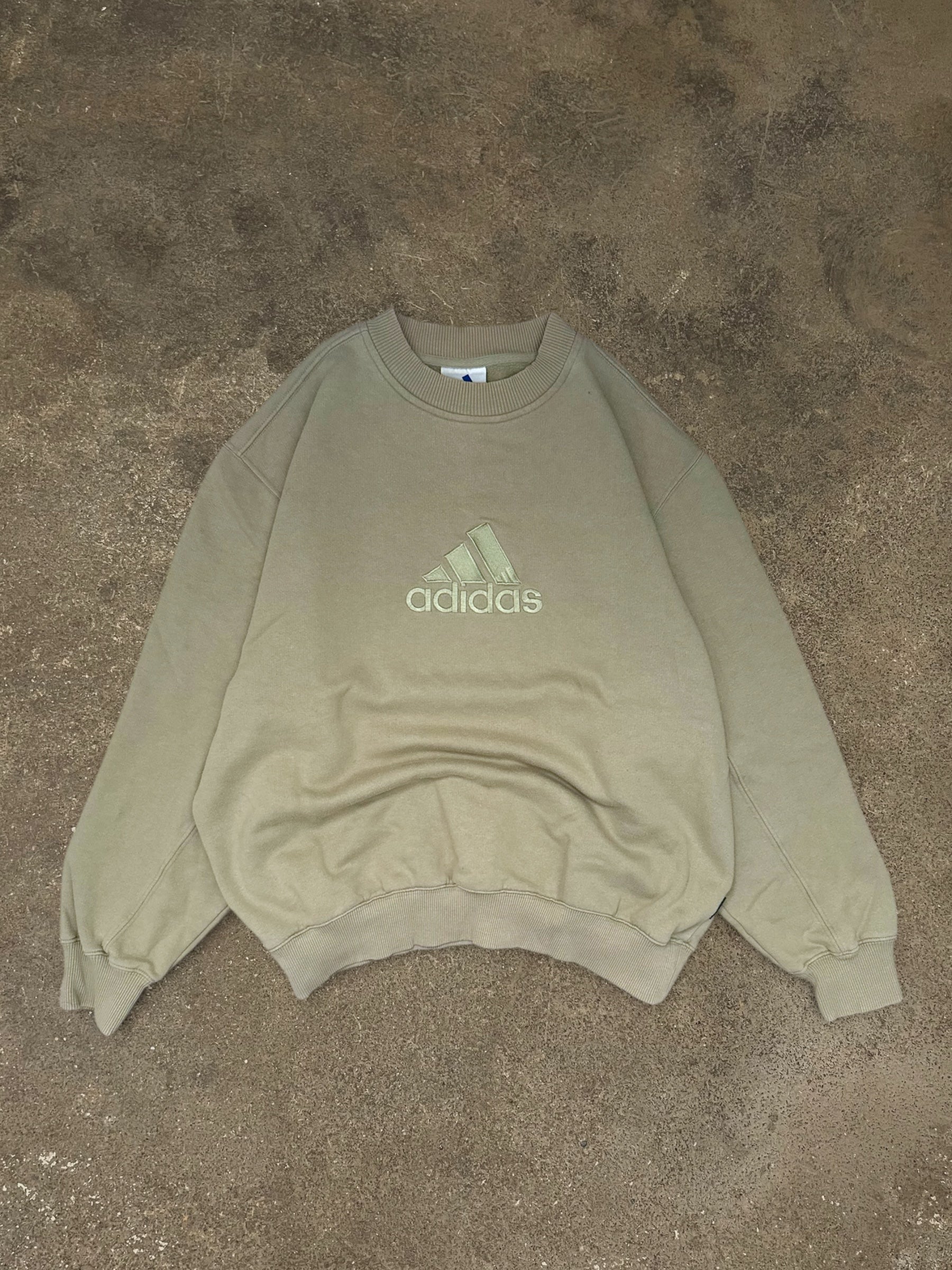 VINTAGE 90S ADIDAS SWEATSHIRT