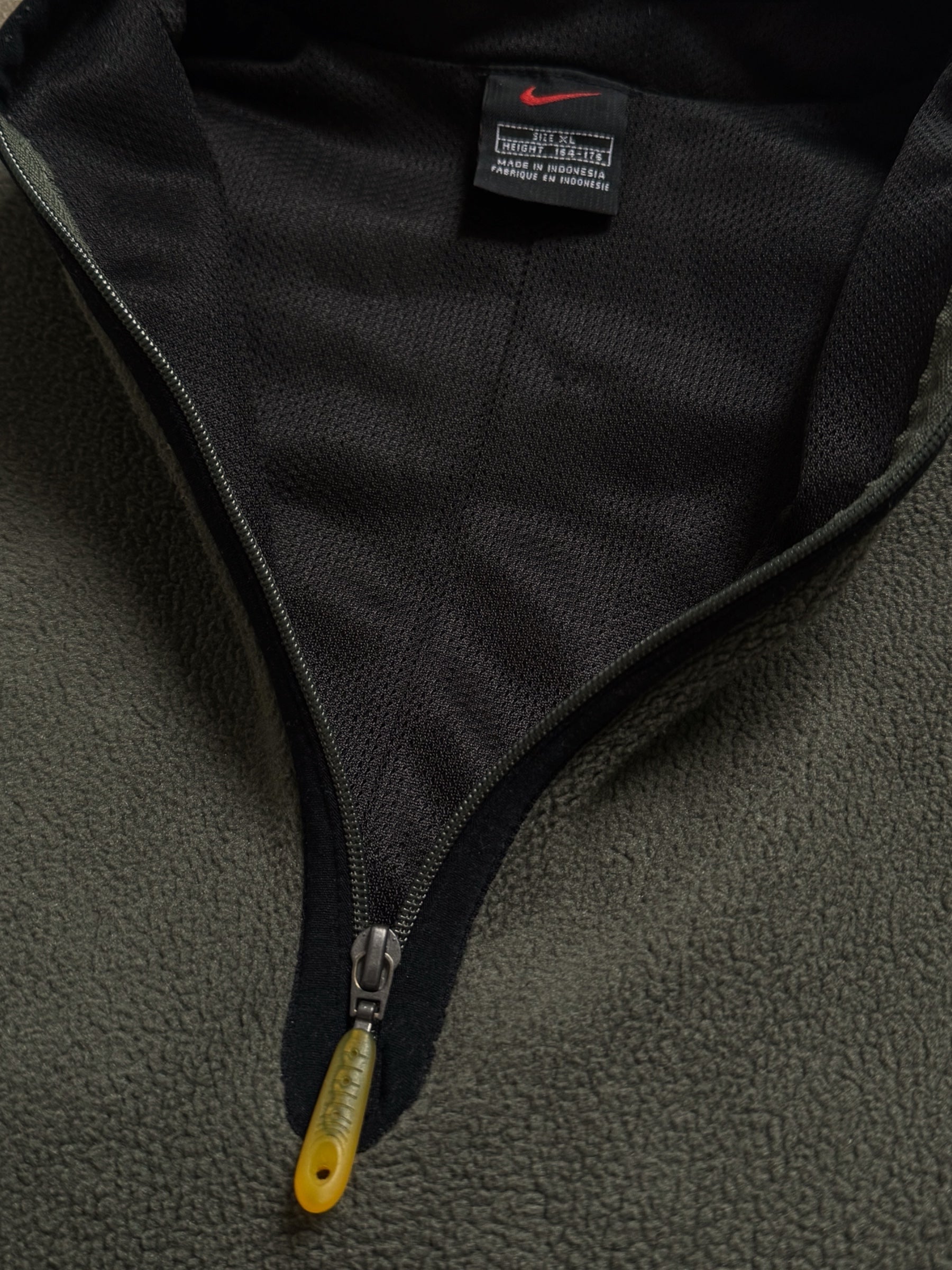 VINTAGE 90S NIKE FLEECE