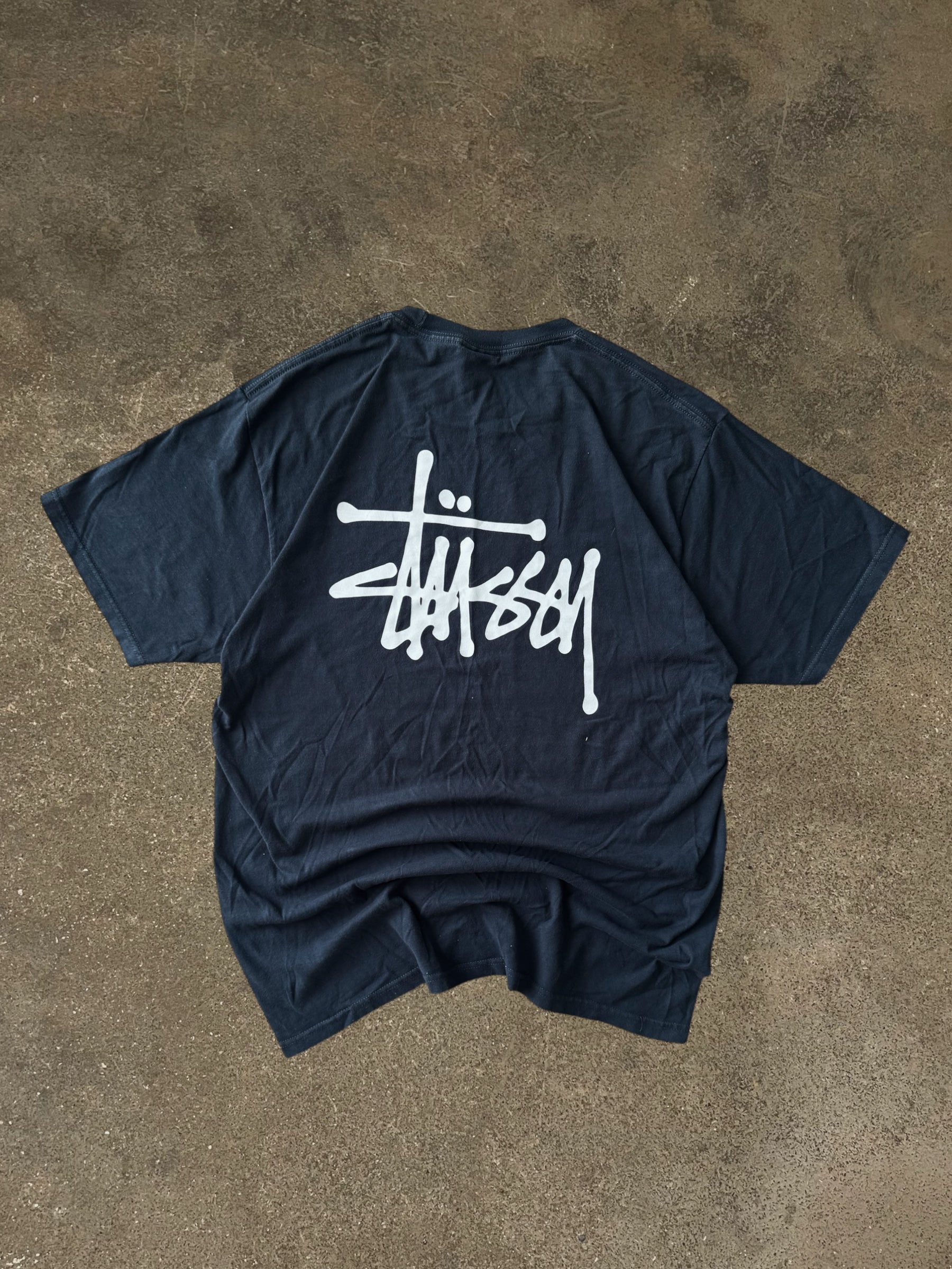 STÜSSY NAVY BASIC LOGO T-SHIRT
