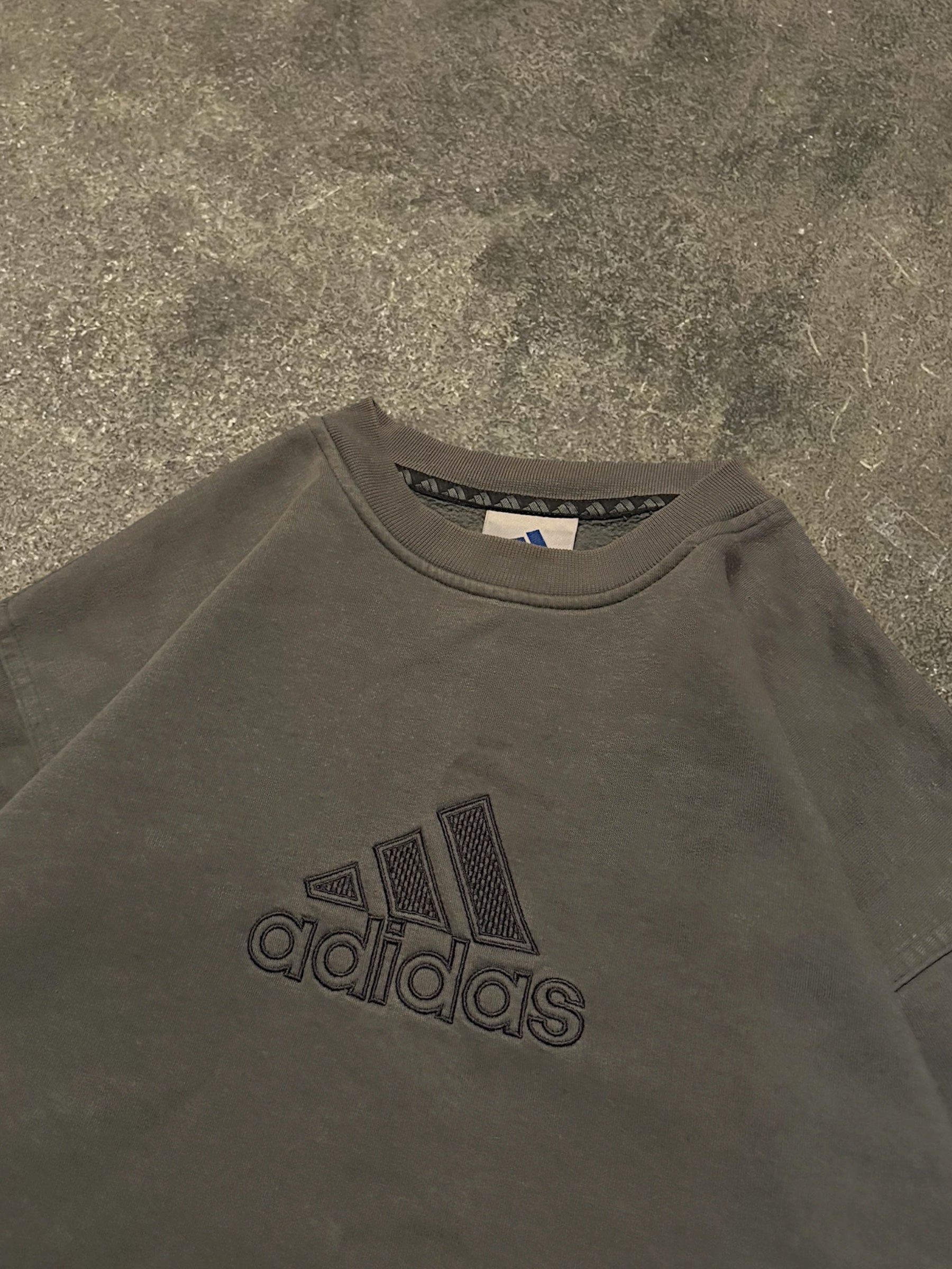 VINTAGE 90S ADIDAS LOGO SWEATSHIRT