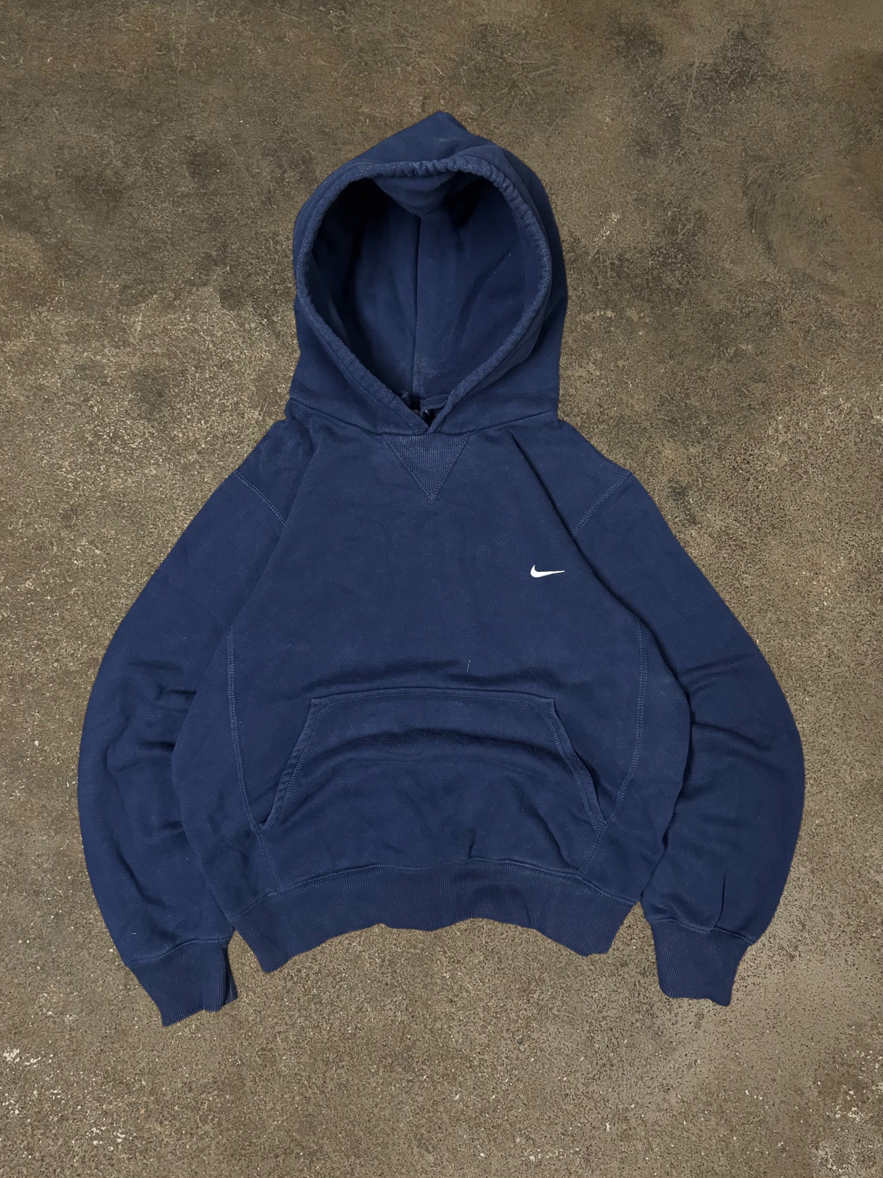 VINTAGE 00S NIKE HOODIE