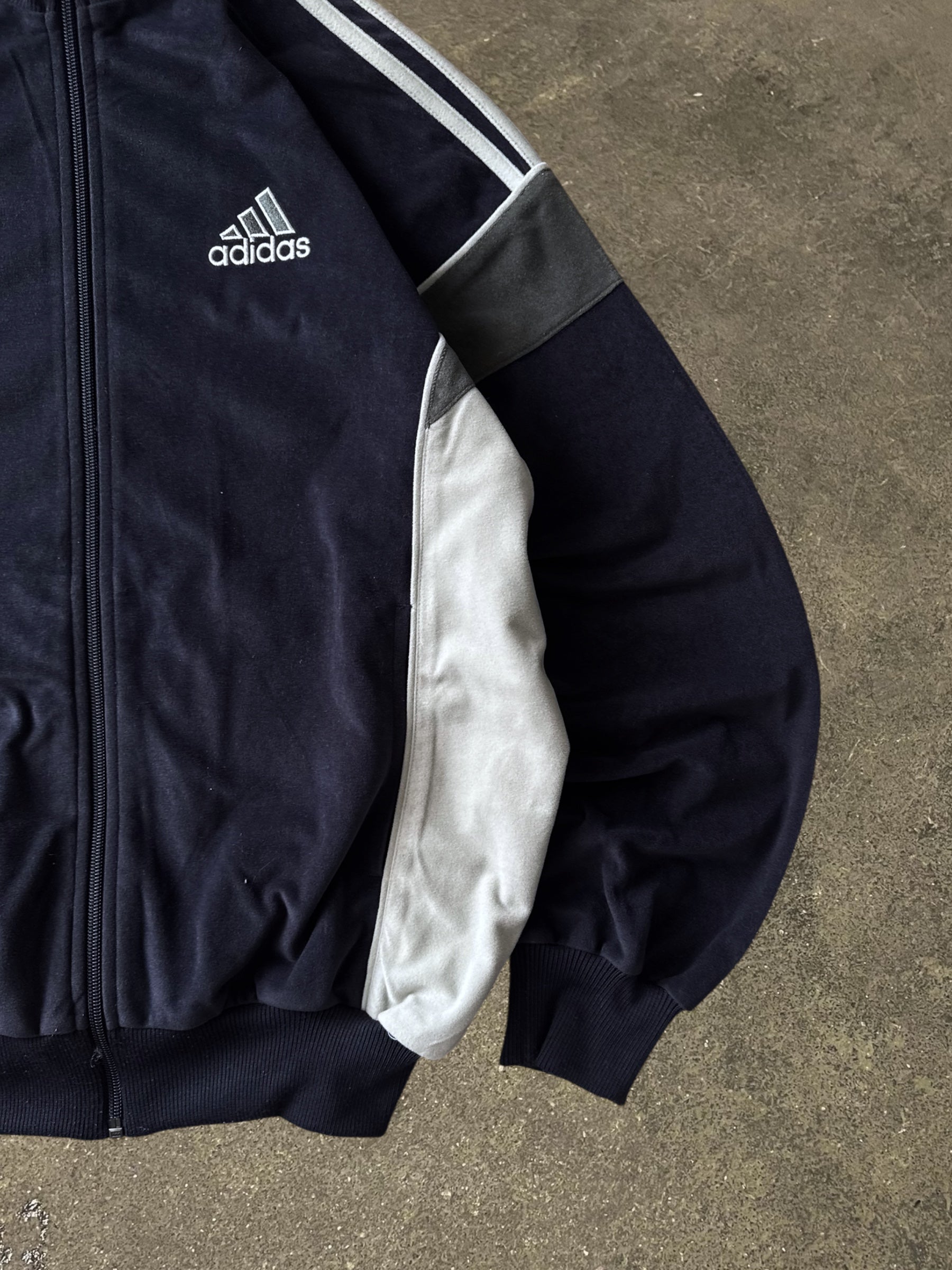VINTAGE 90S NAVY ADIDAS TRACK JACKET