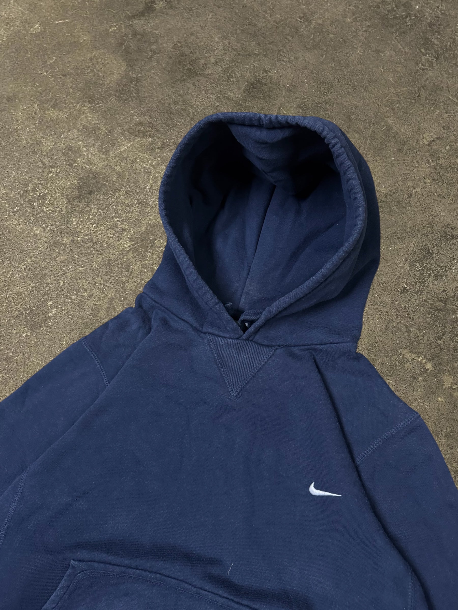 VINTAGE 00S NIKE HOODIE