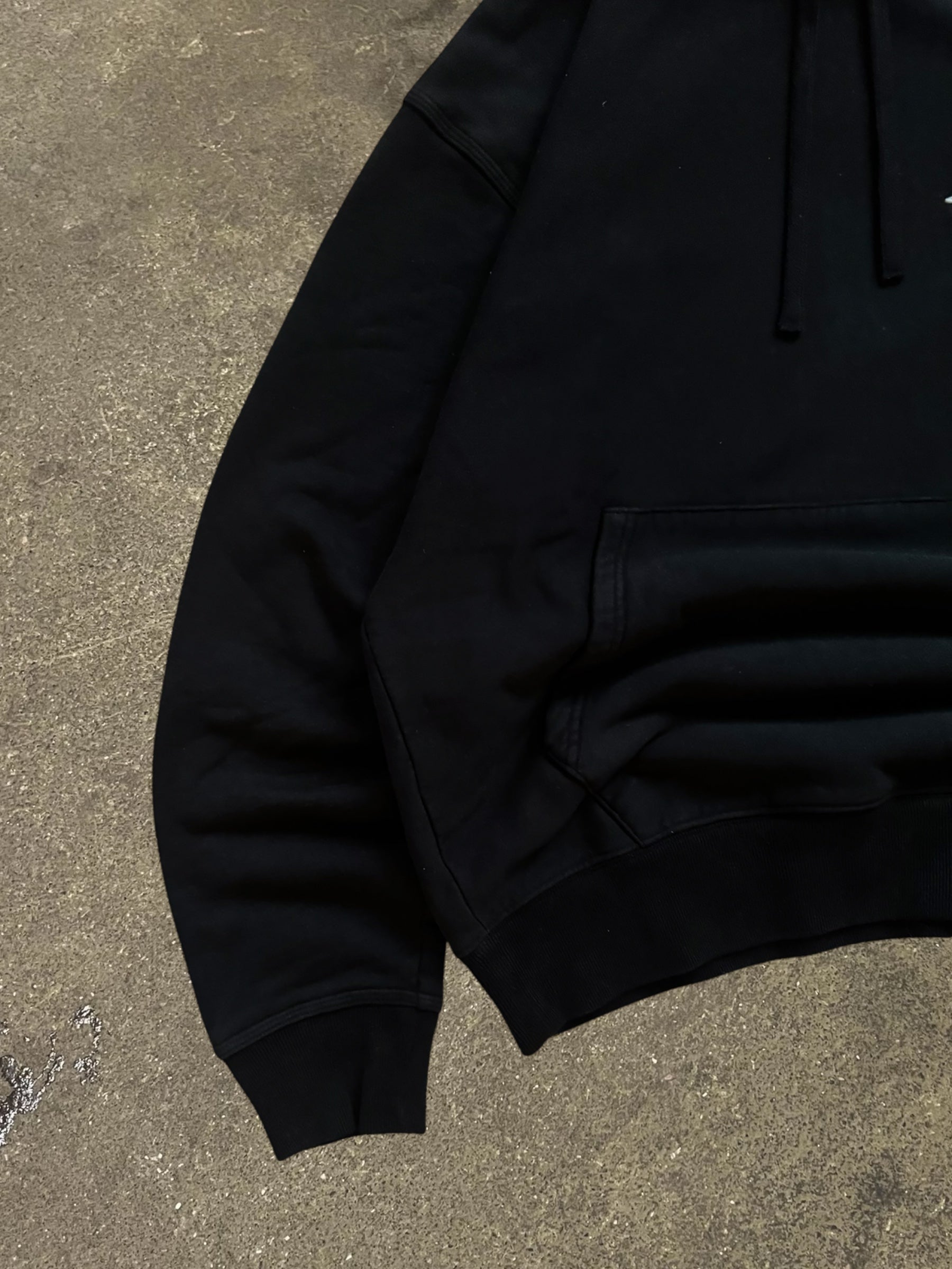 STÜSSY BLACK STOCK LOGO HOODIE