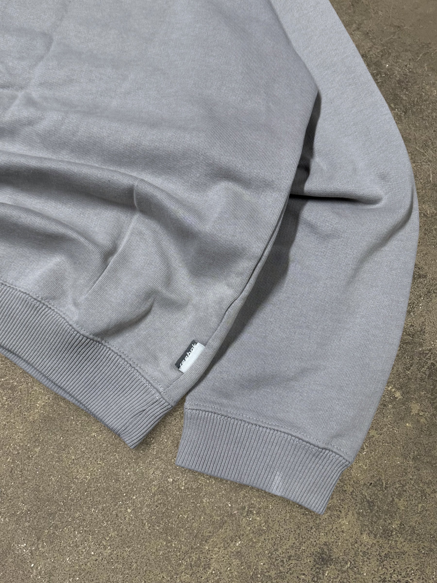 VINTAGE REEBOK SWEATSHIRT