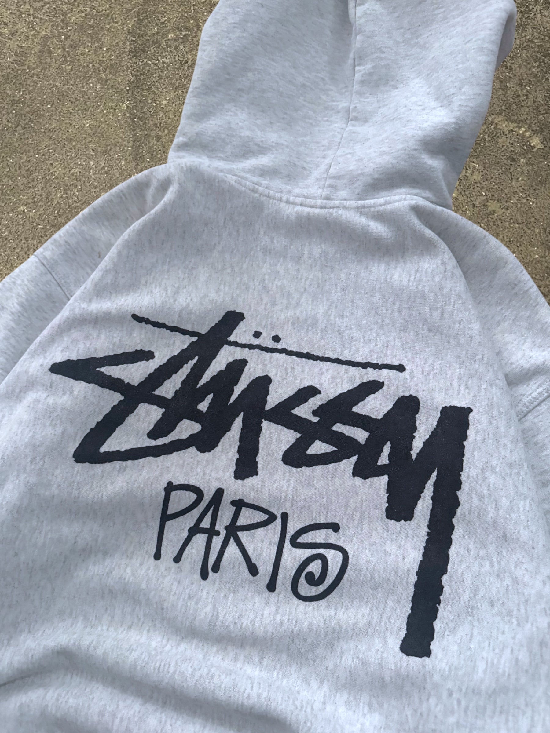 STÜSSY PARIS BASIC LOGO HOODIE