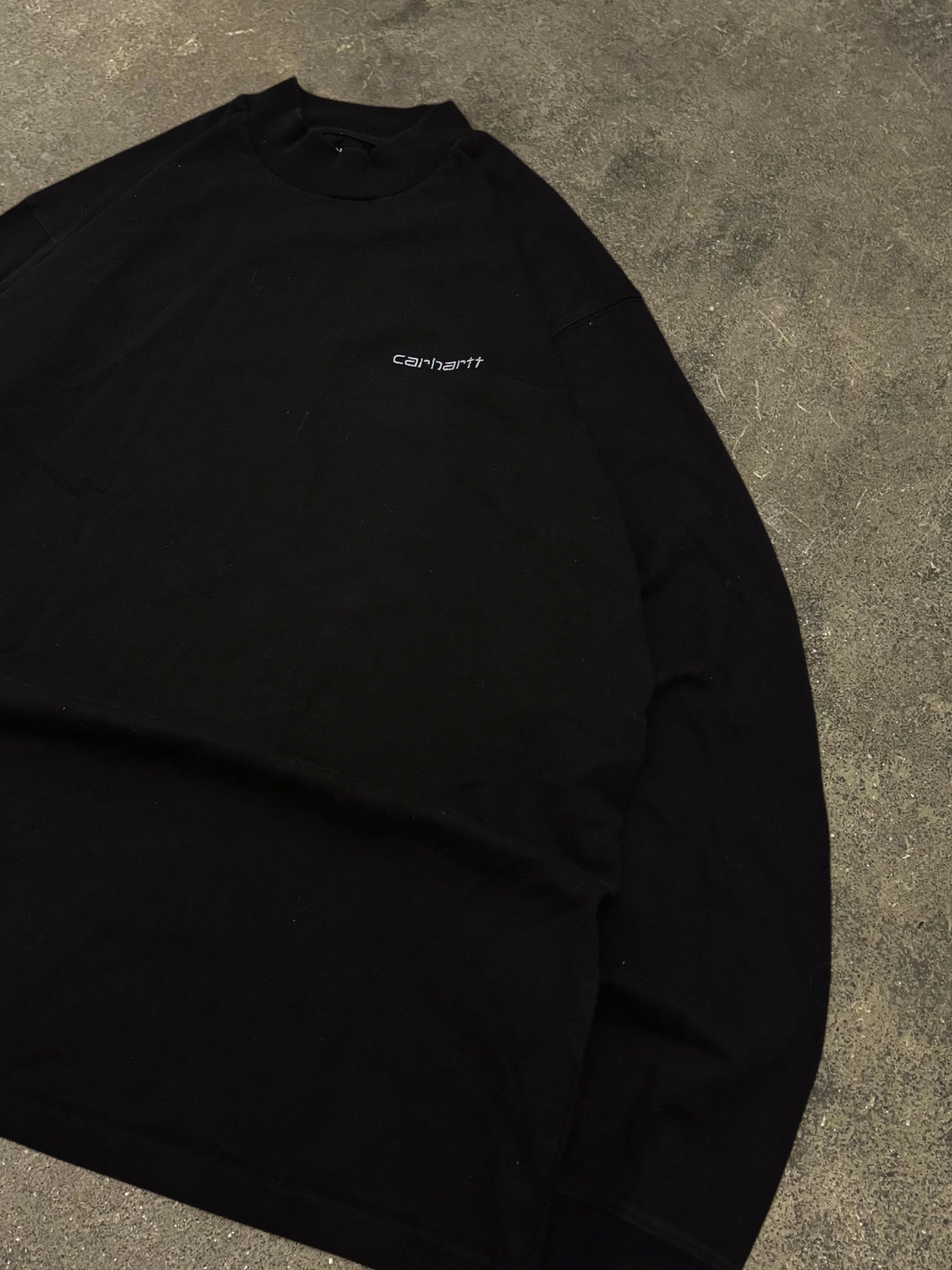 CARHARTT SCRIPT MOCKNECK LONGSLEEVE