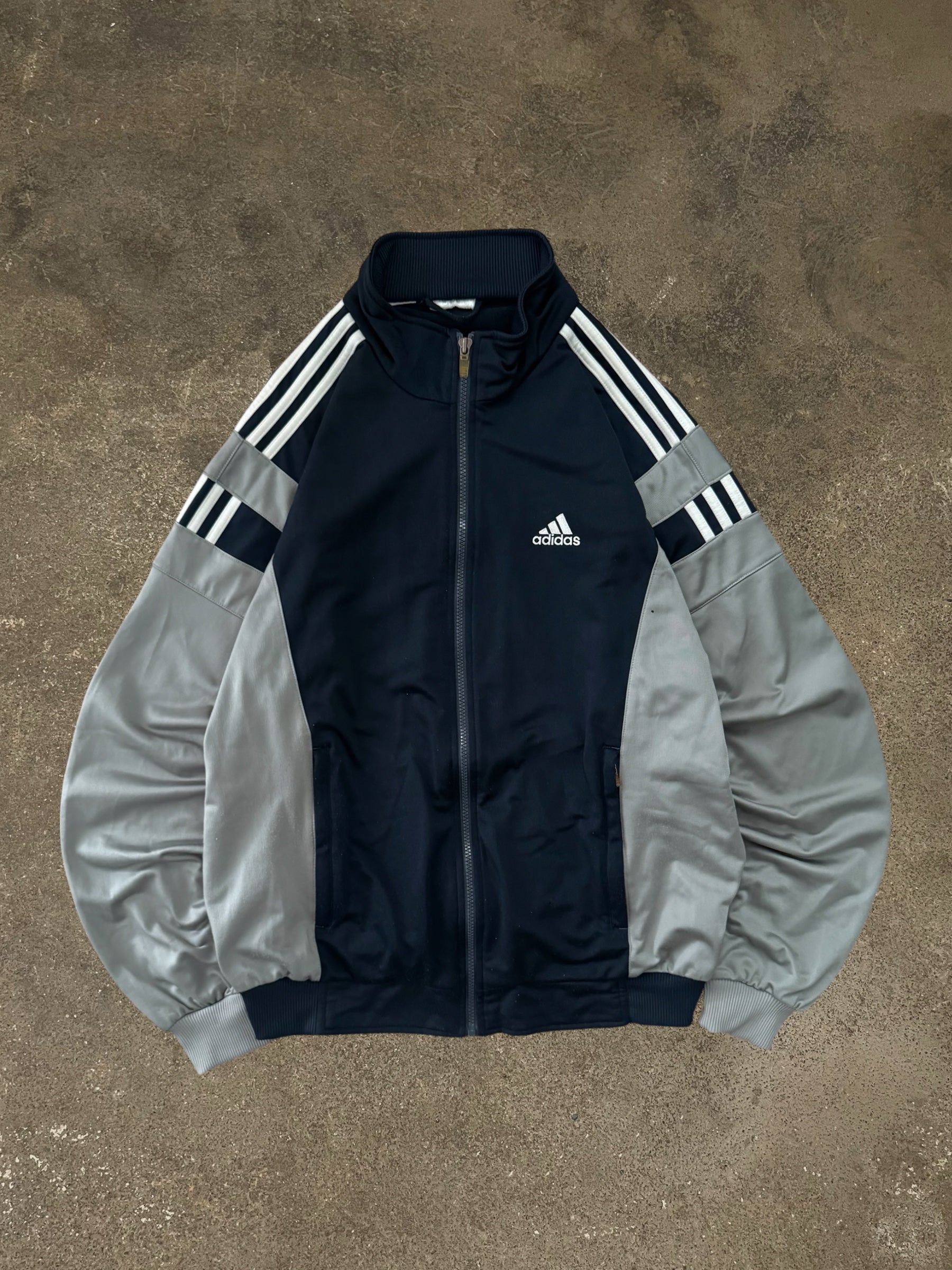VINTAGE 00S NAVY ADIDAS TRACK JACKET