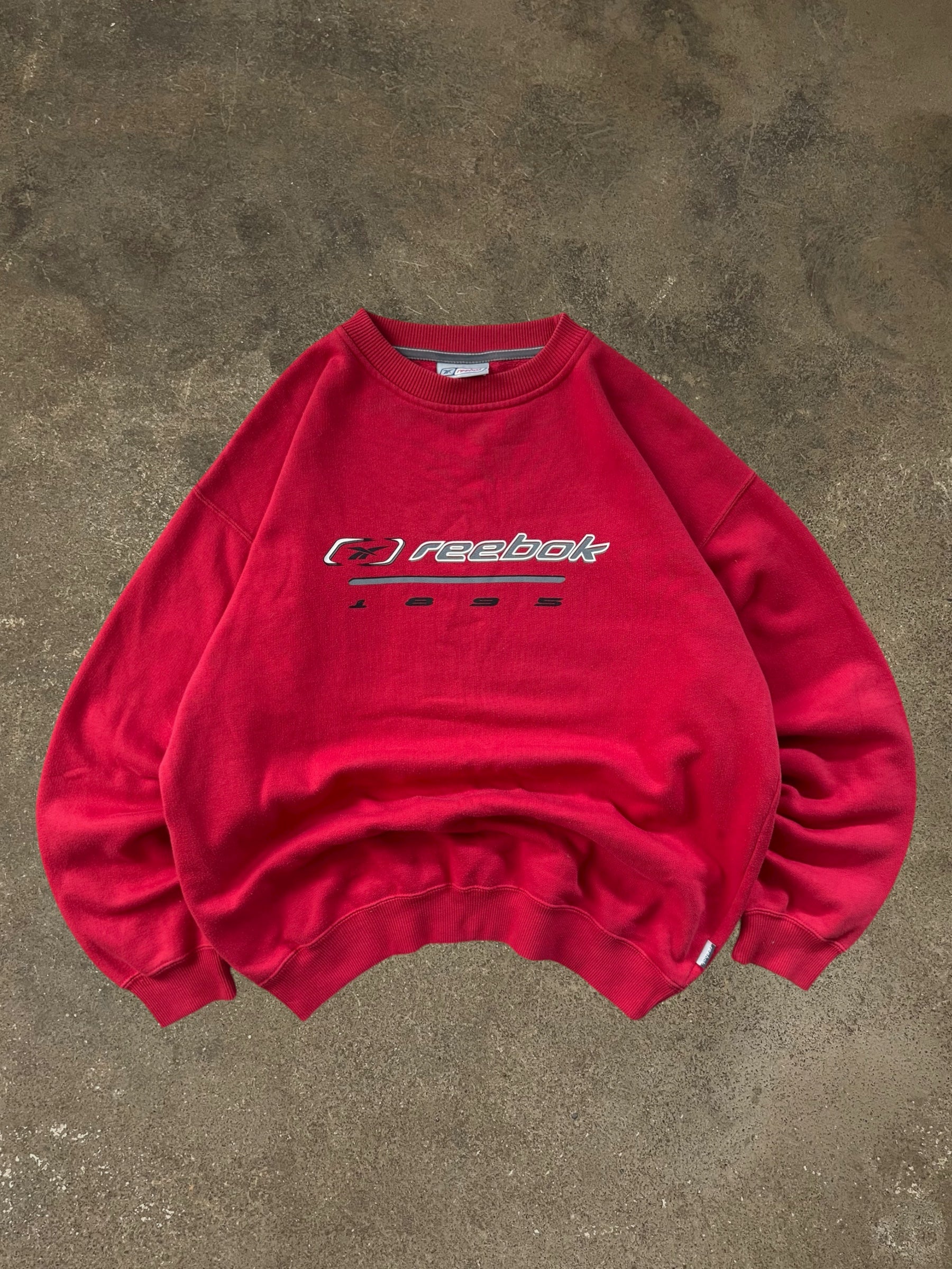 VINTAGE RED REEBOK ”1895” LOGO SWEATSHIRT