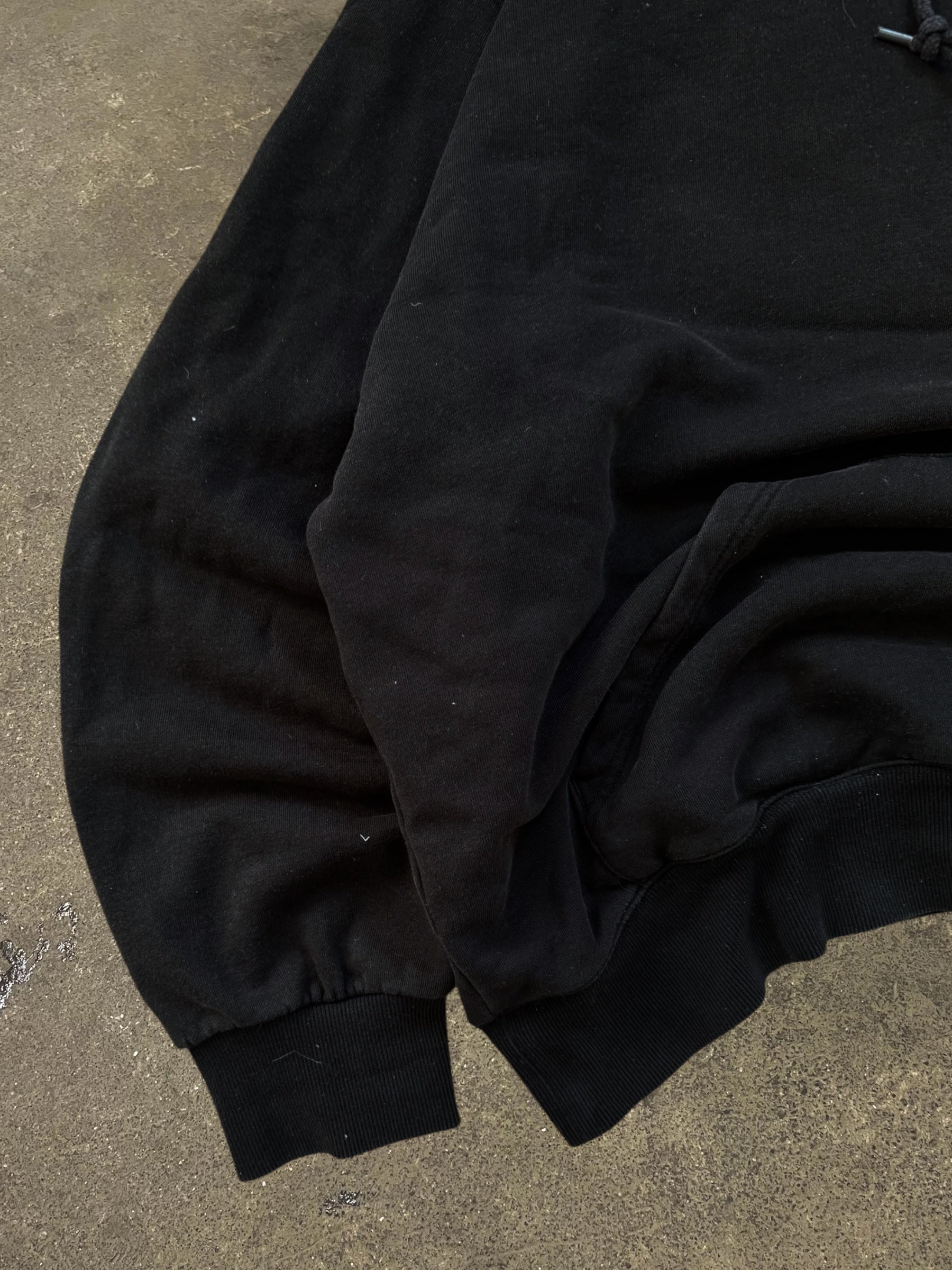 CARHARTT HEART PATCH HOODIE