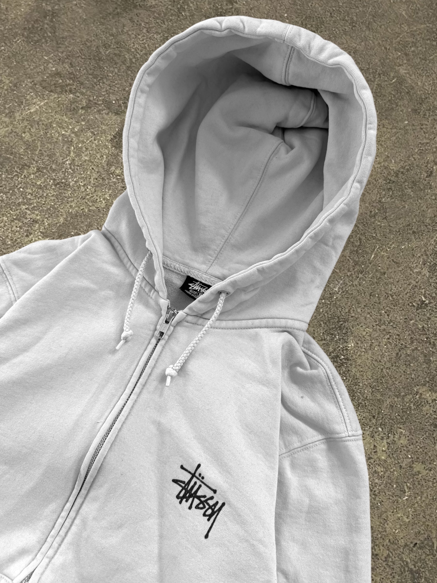 STÜSSY BASIC LOGO ZIP-UP HOODIE