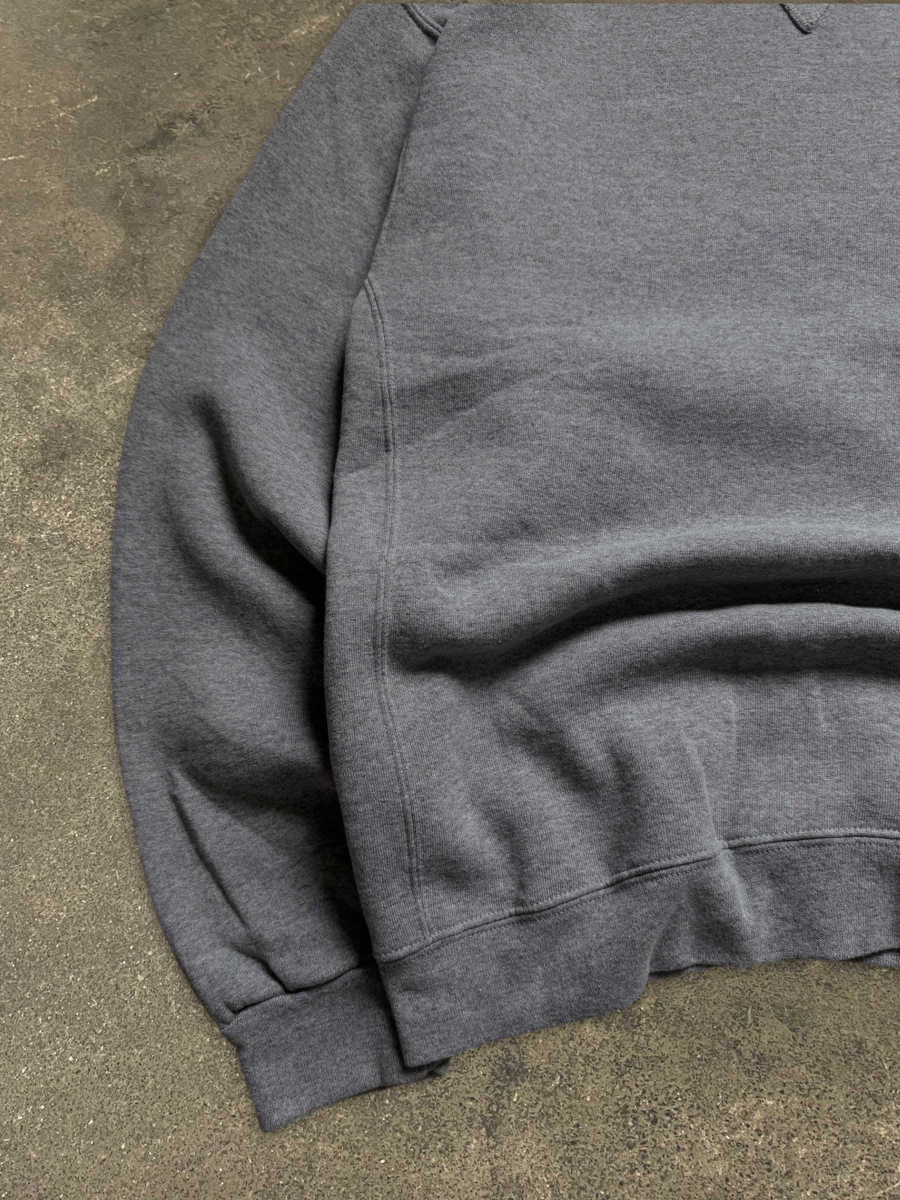 RUSSELL ATHLETIC BLANK GREY SWEATSHIRT