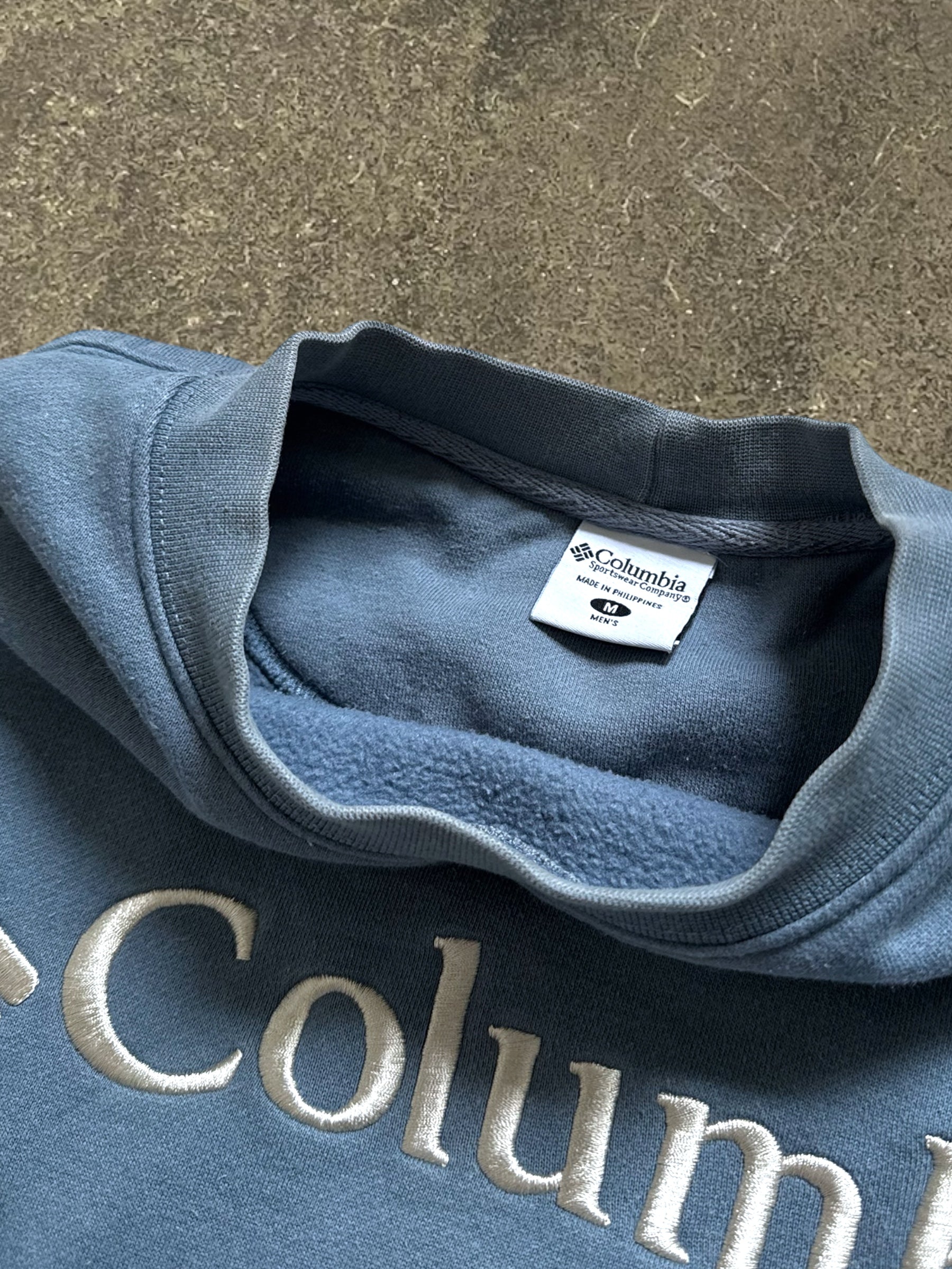 VINTAGE COLUMBIA SWEATSHIRT