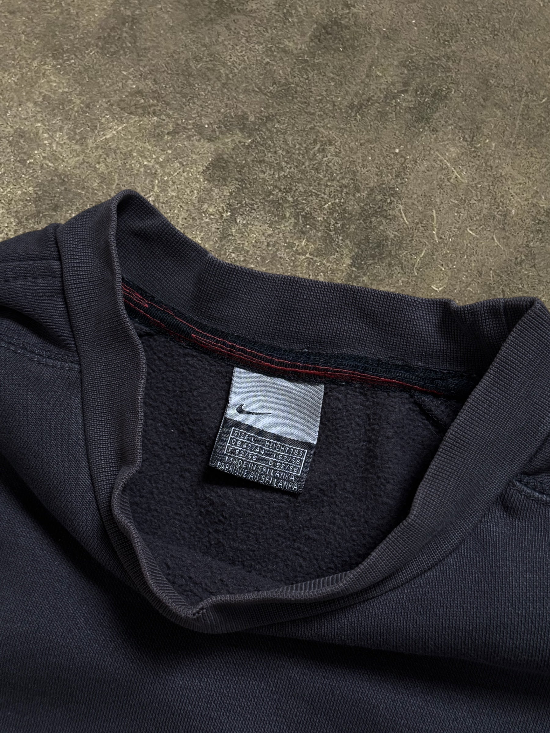 VINTAGE 00S NIKE TECH SWEATSHIRT