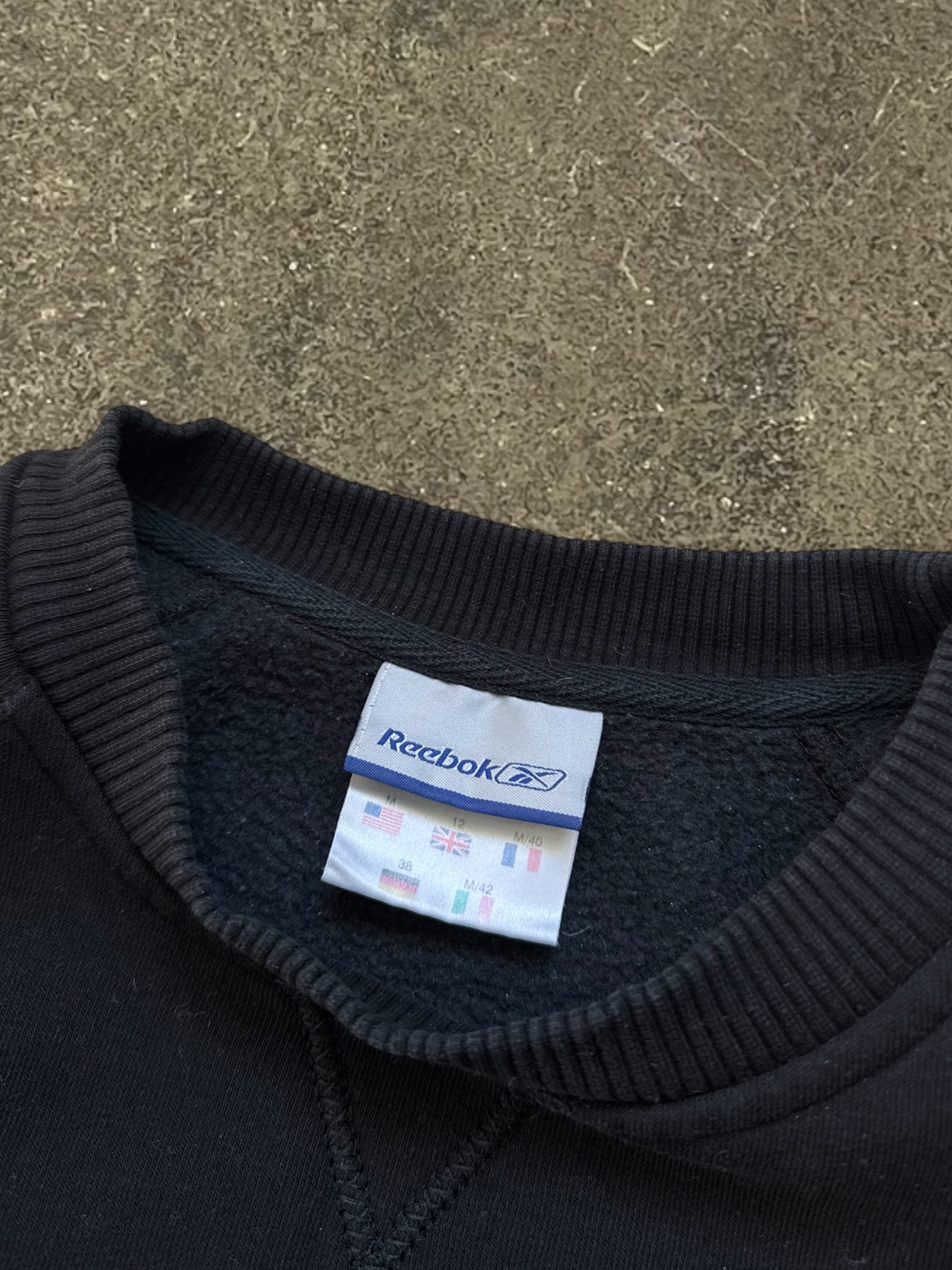 VINTAGE 90S REEBOK SWEATSHIRT