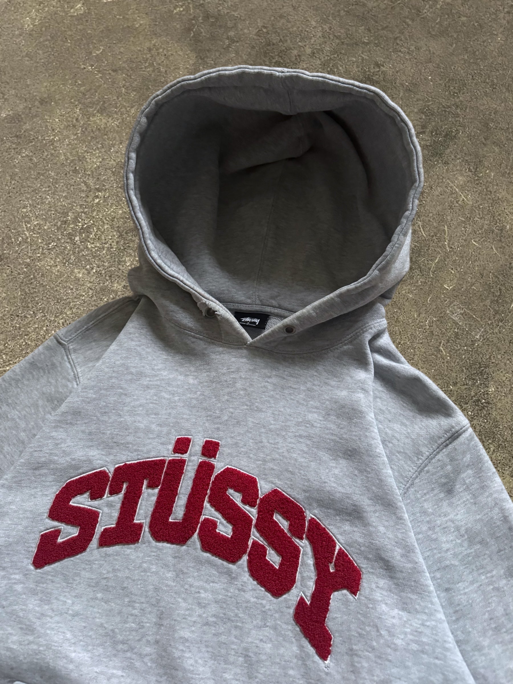 STÜSSY CHENILLE ARCH LOGO HOODIE
