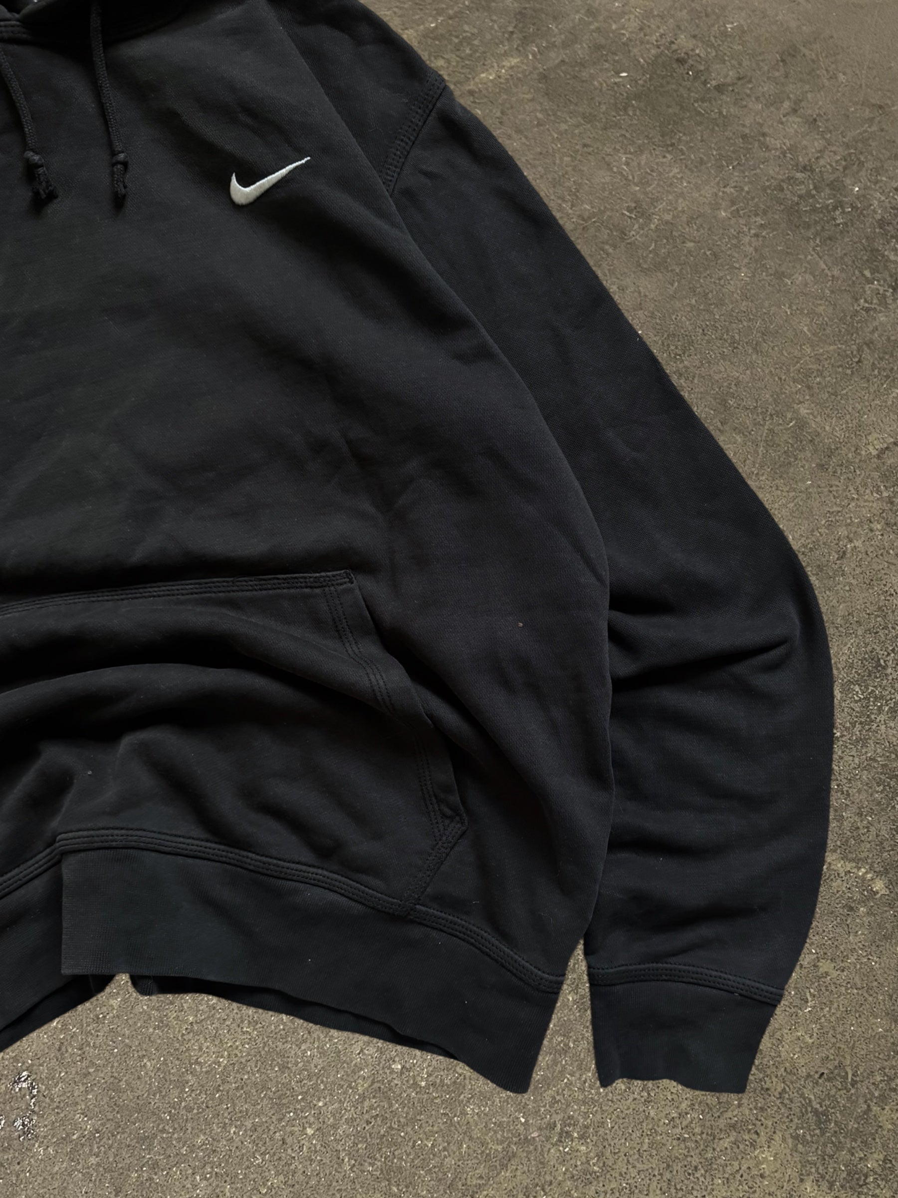 VINTAGE NIKE HOODIE