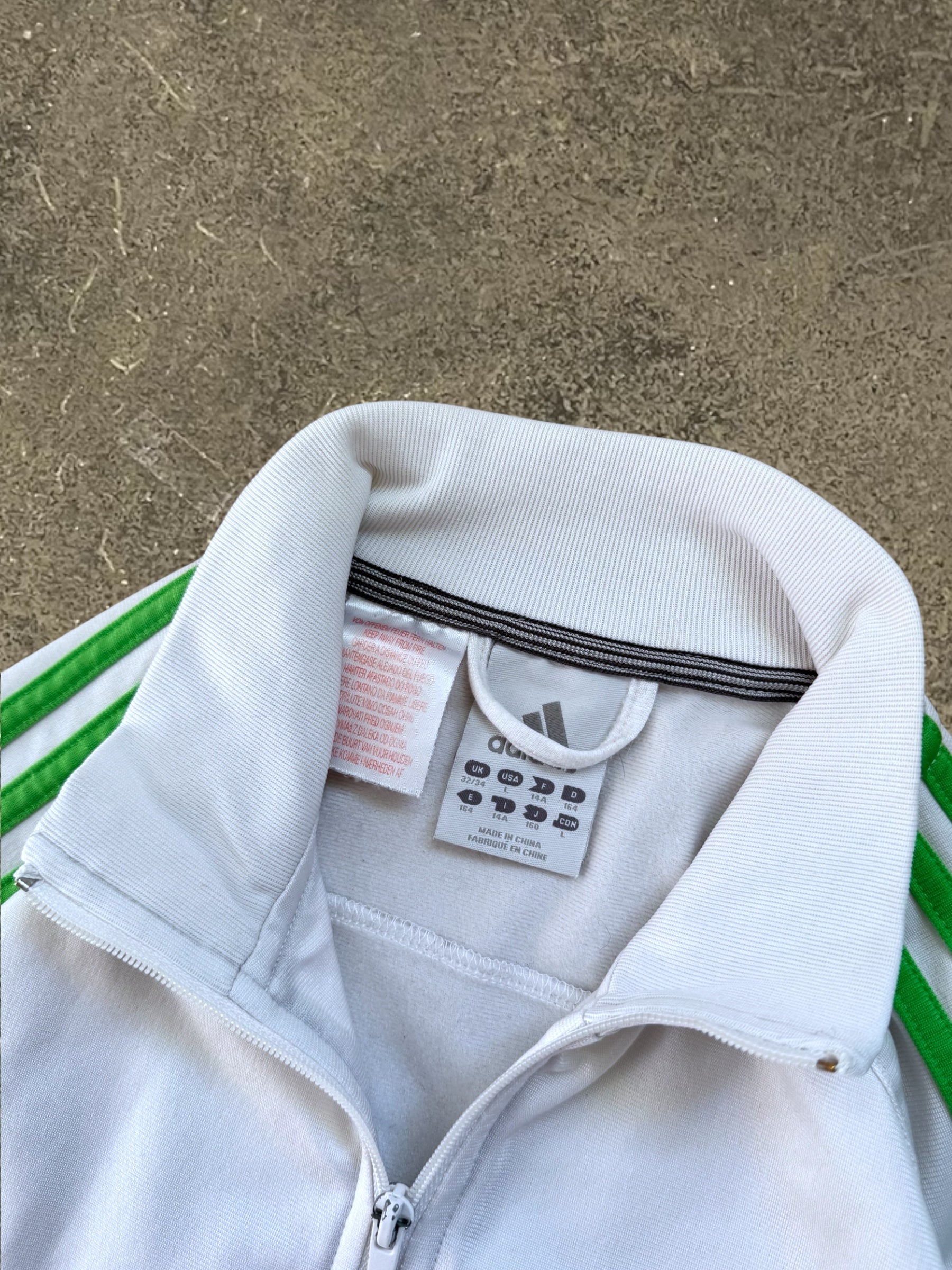 VINTAGE 00S WHITE ADIDAS TRACK JACKET