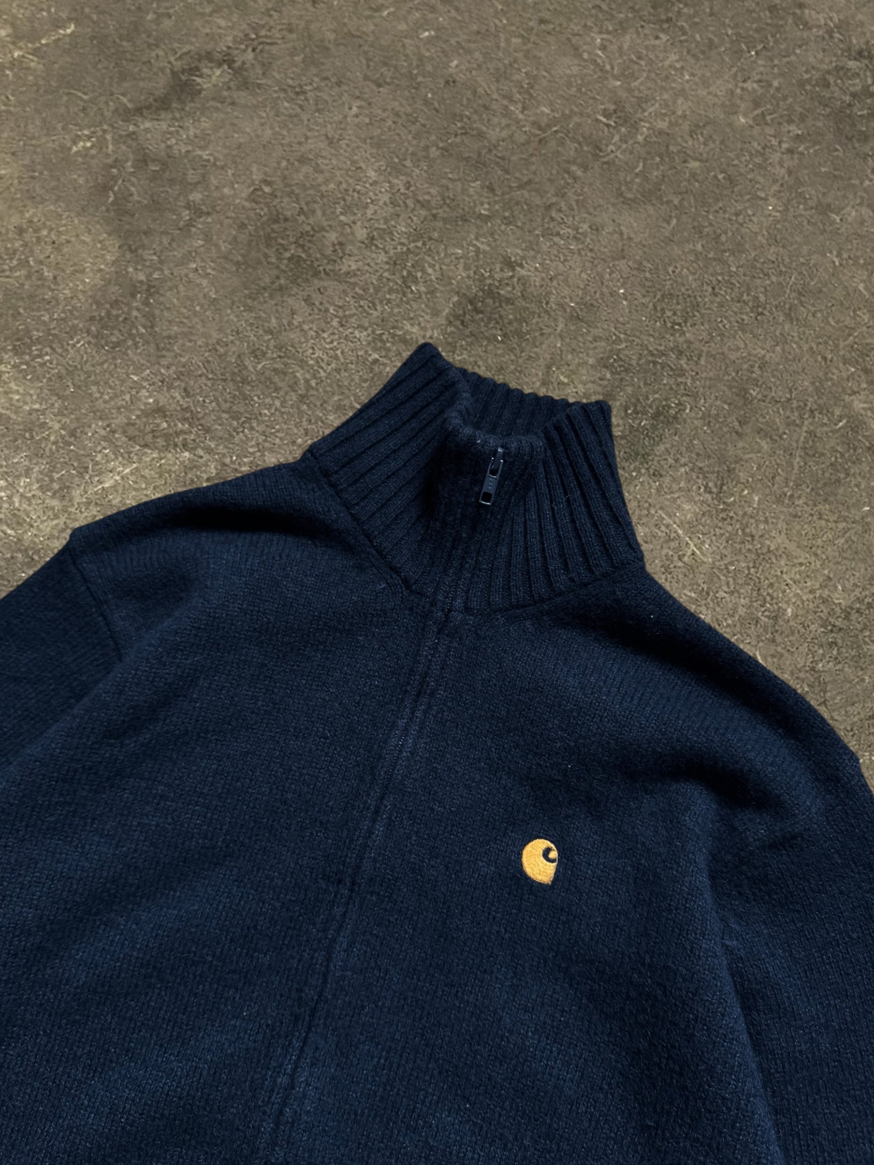 VINTAGE CARHARTT ZIP-UP SWEATER