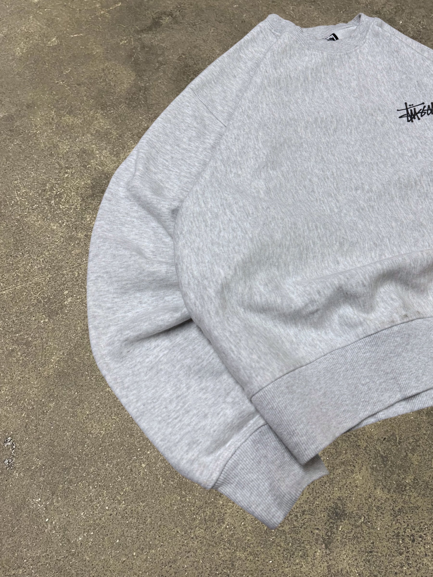 STÜSSY BASIC LOGO SWEATSHIRT