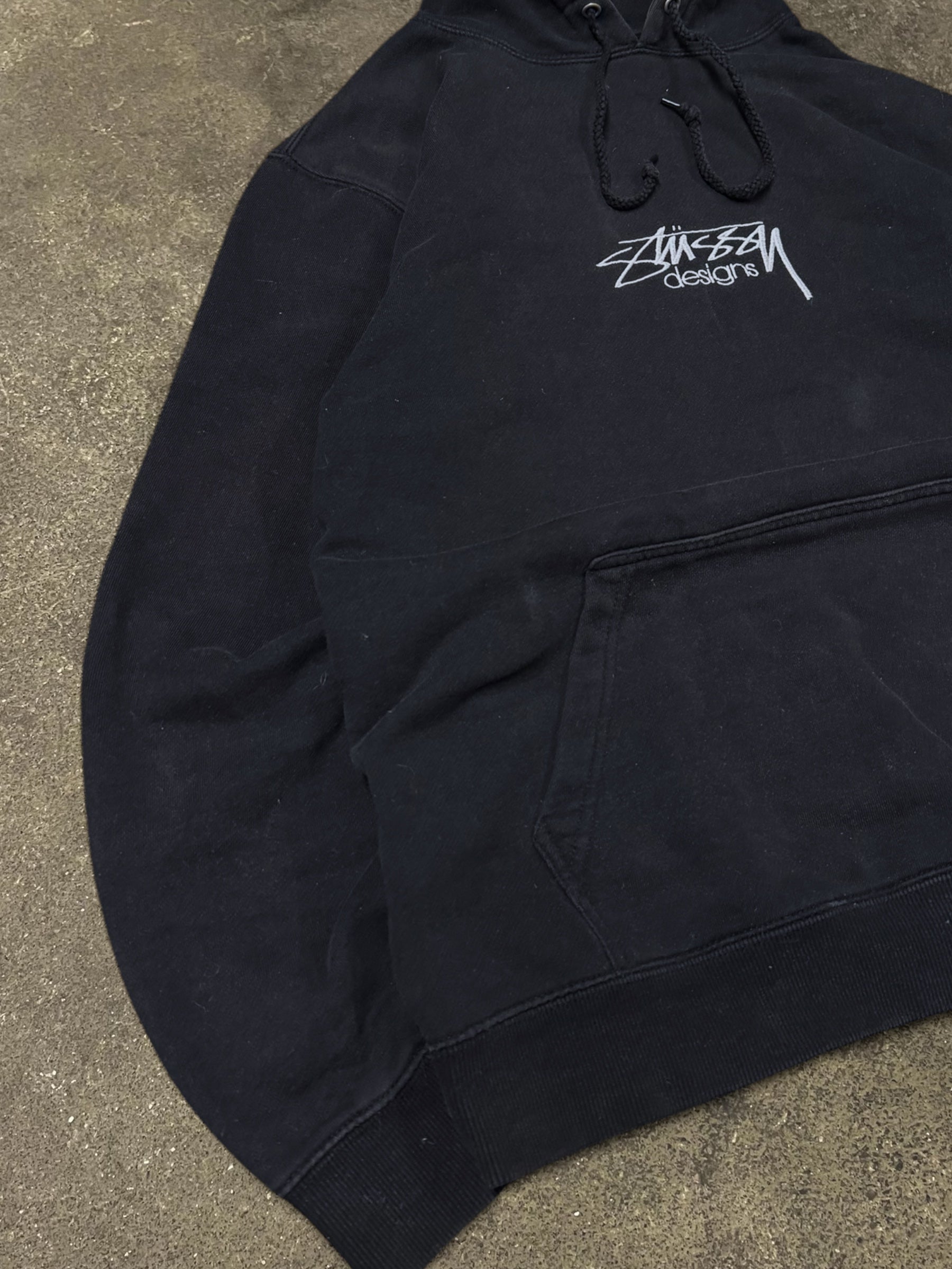 STÜSSY DESIGN HOODIE