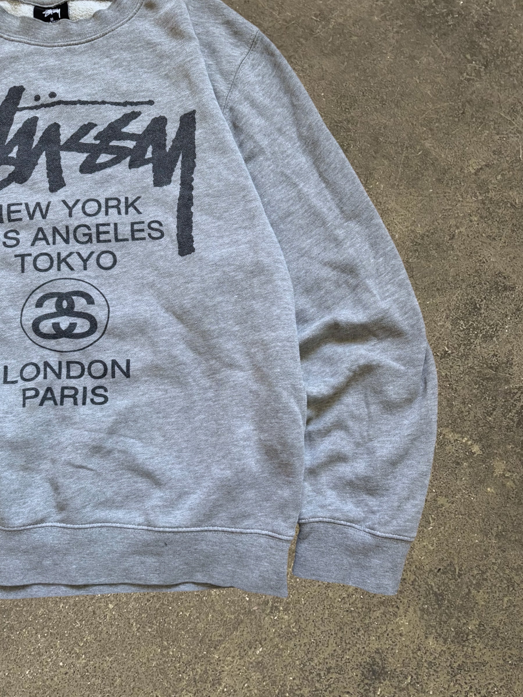 VINTAGE STÜSSY WORLDWIDE SWEATSHIRT