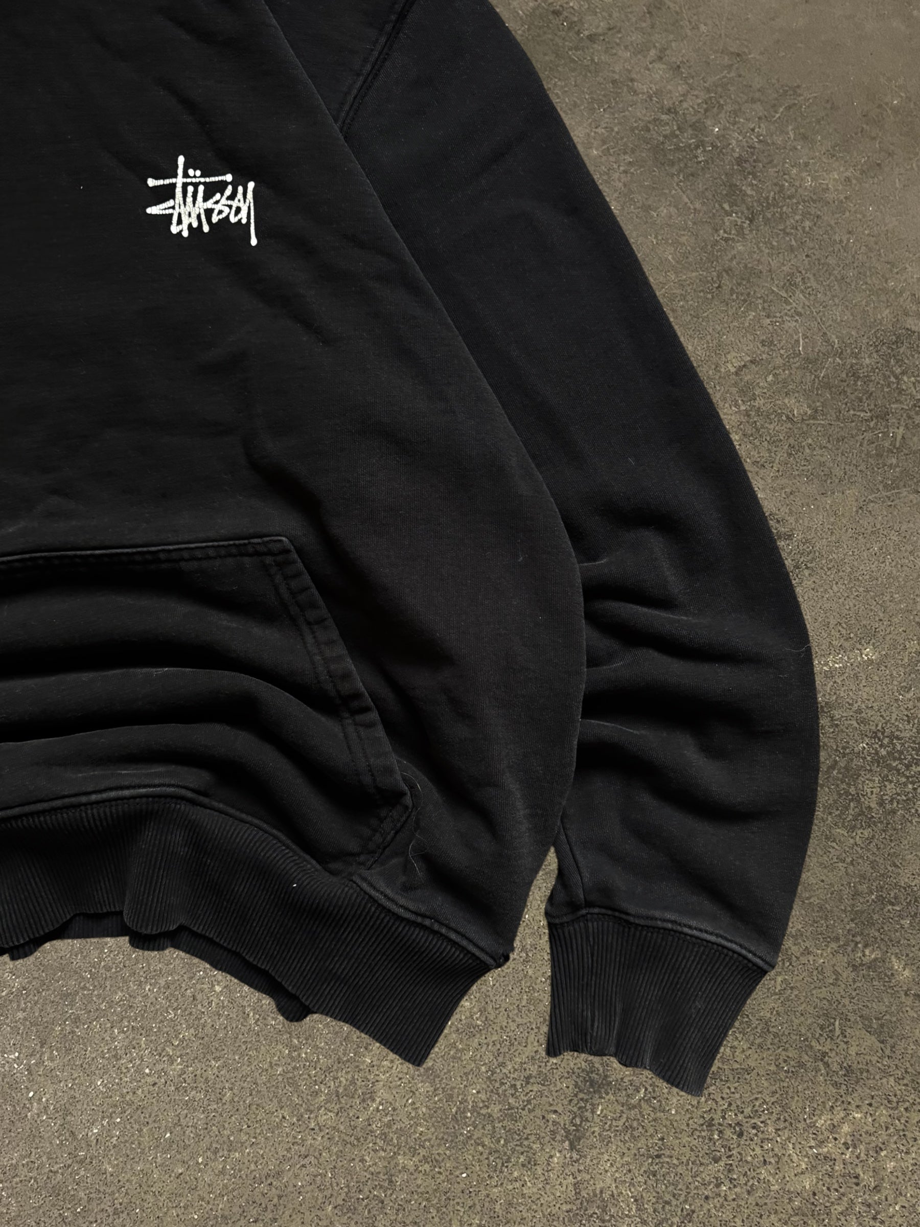 STÜSSY BLACK BASIC LOGO HOODIE