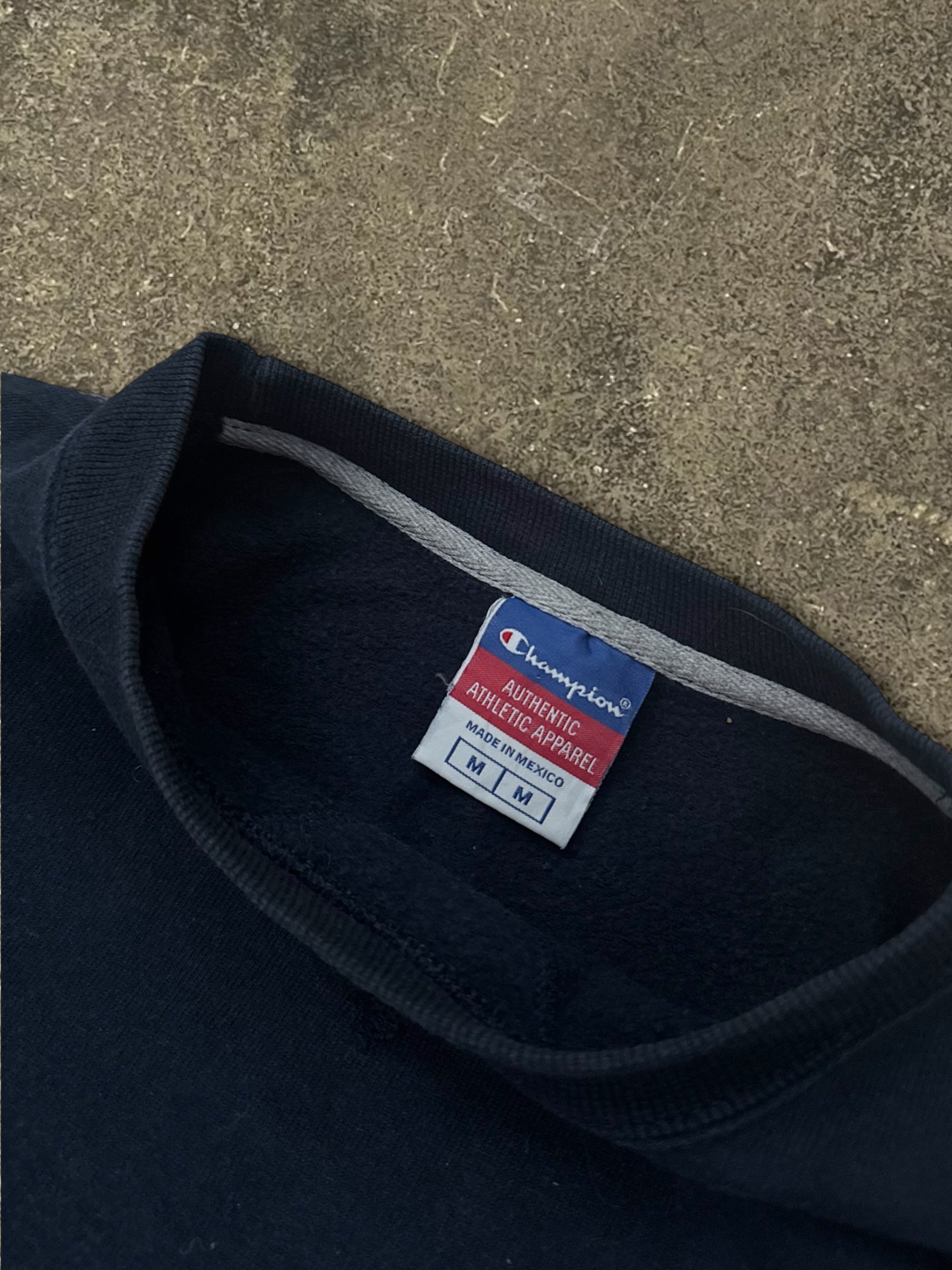 VINTAGE CHAMPION SWEATSHIRT