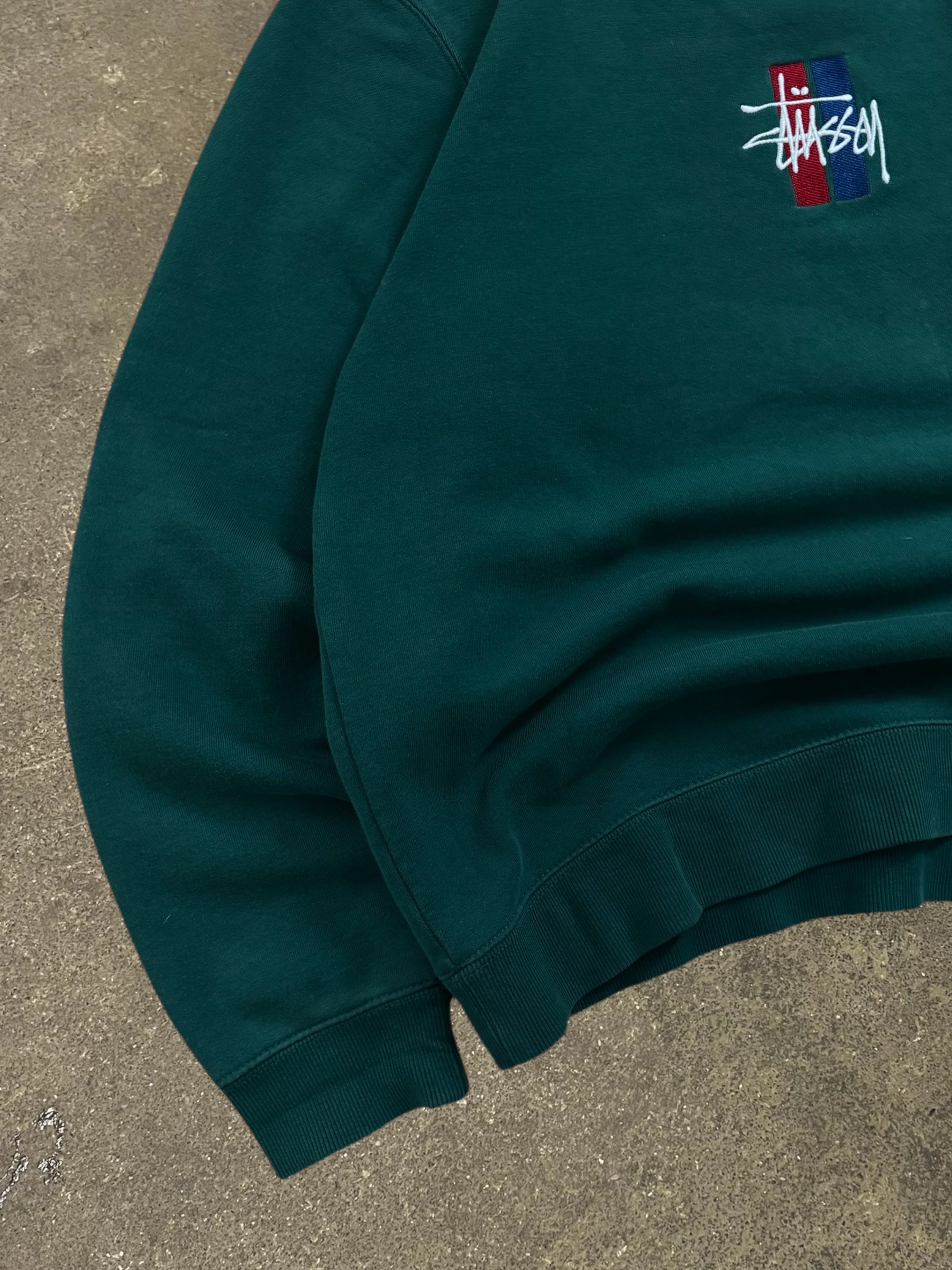 STÜSSY 2 BAR STOCK APPLIQUE SWEATSHIRT