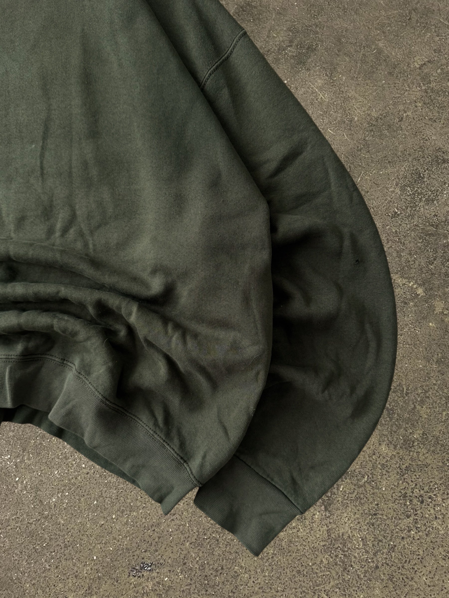 VINTAGE 90S FRUIT OF THE LOOM SWEATSHIRT